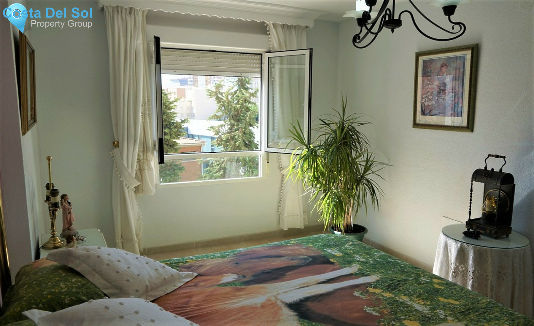 Middle Floor Apartment in Málaga-1342976