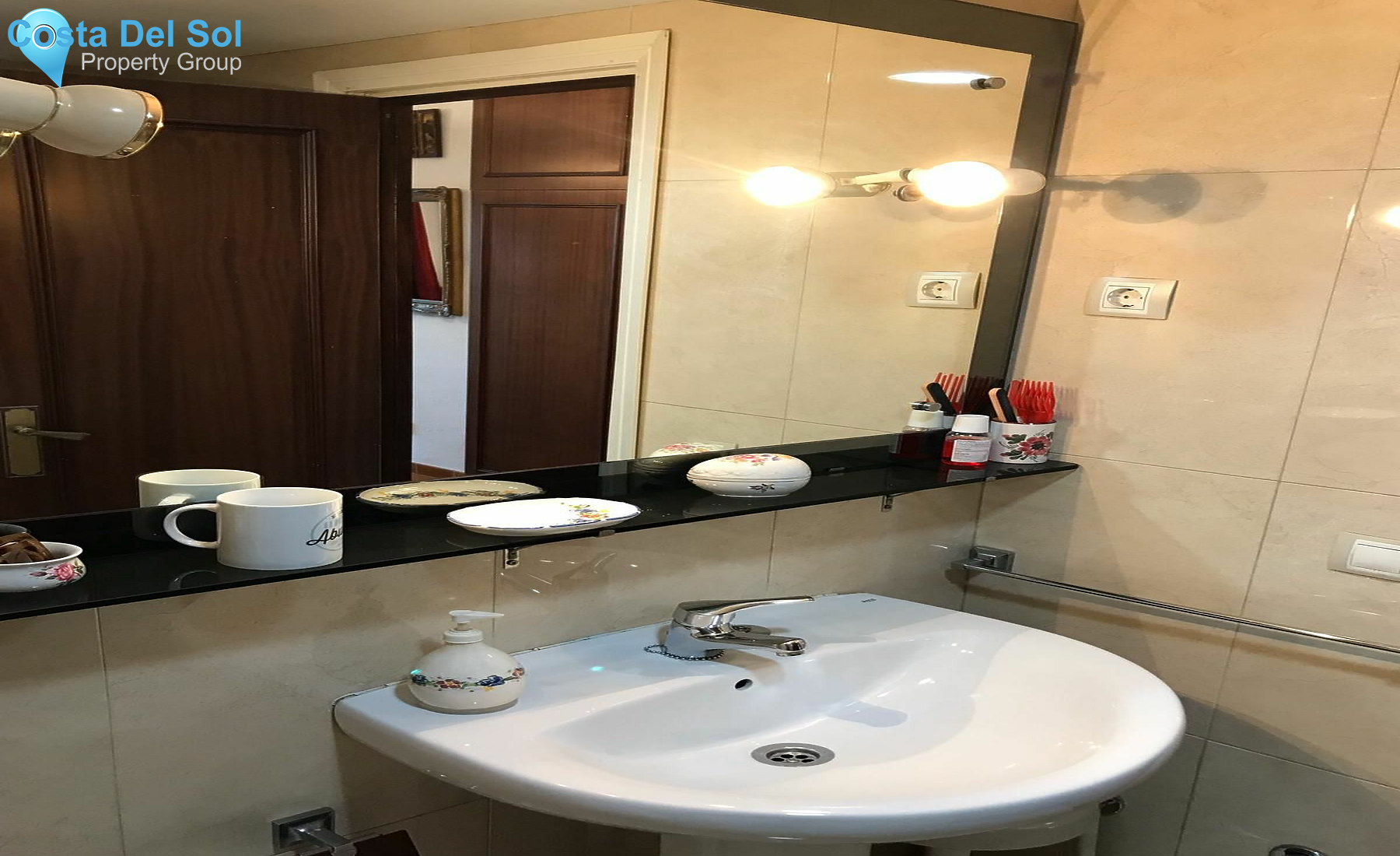 Middle Floor Apartment in Málaga Este-1203881