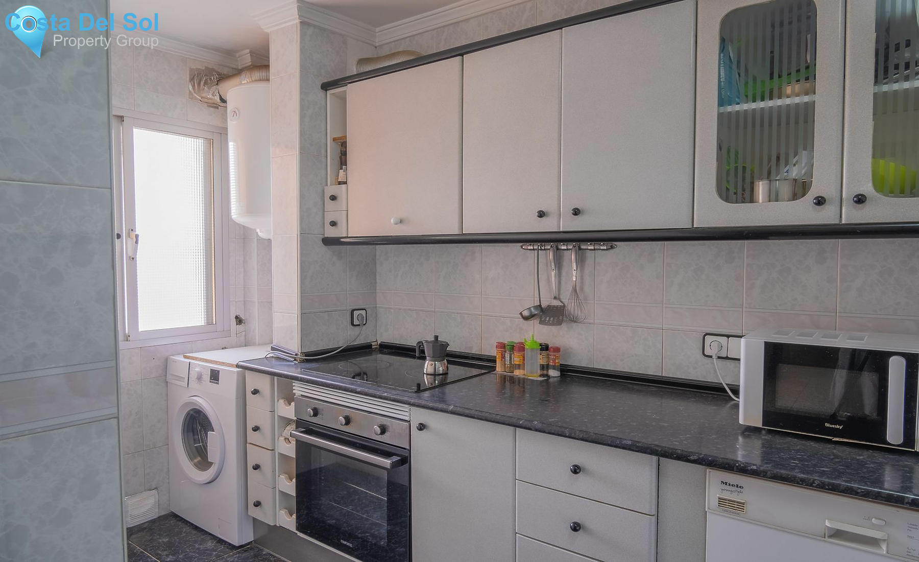Middle Floor Apartment in Málaga-1128560