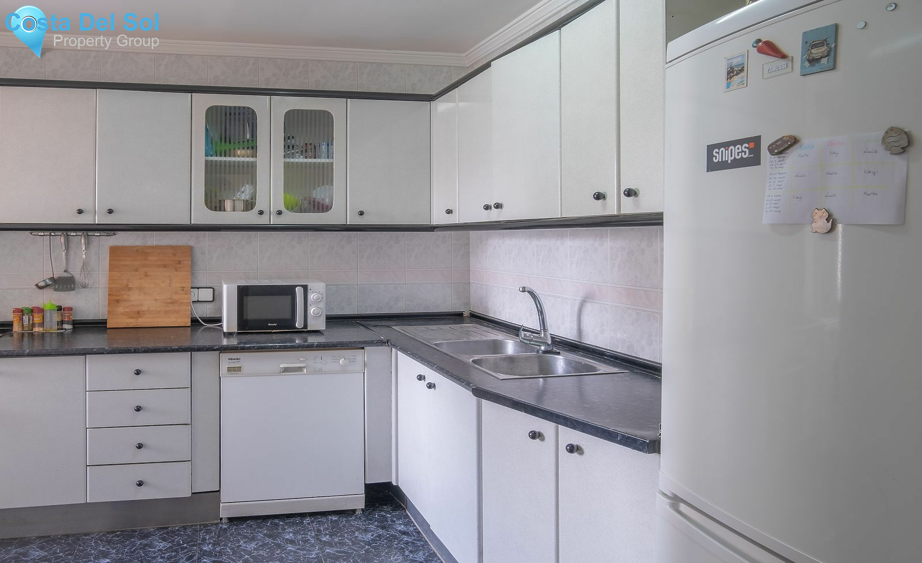 Middle Floor Apartment in Málaga-1128550