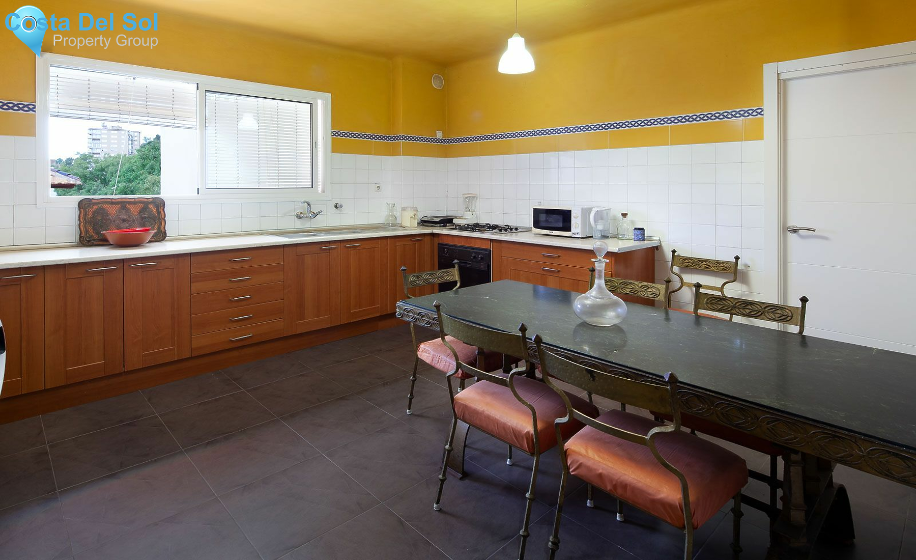 Middle Floor Apartment in Málaga-1136259
