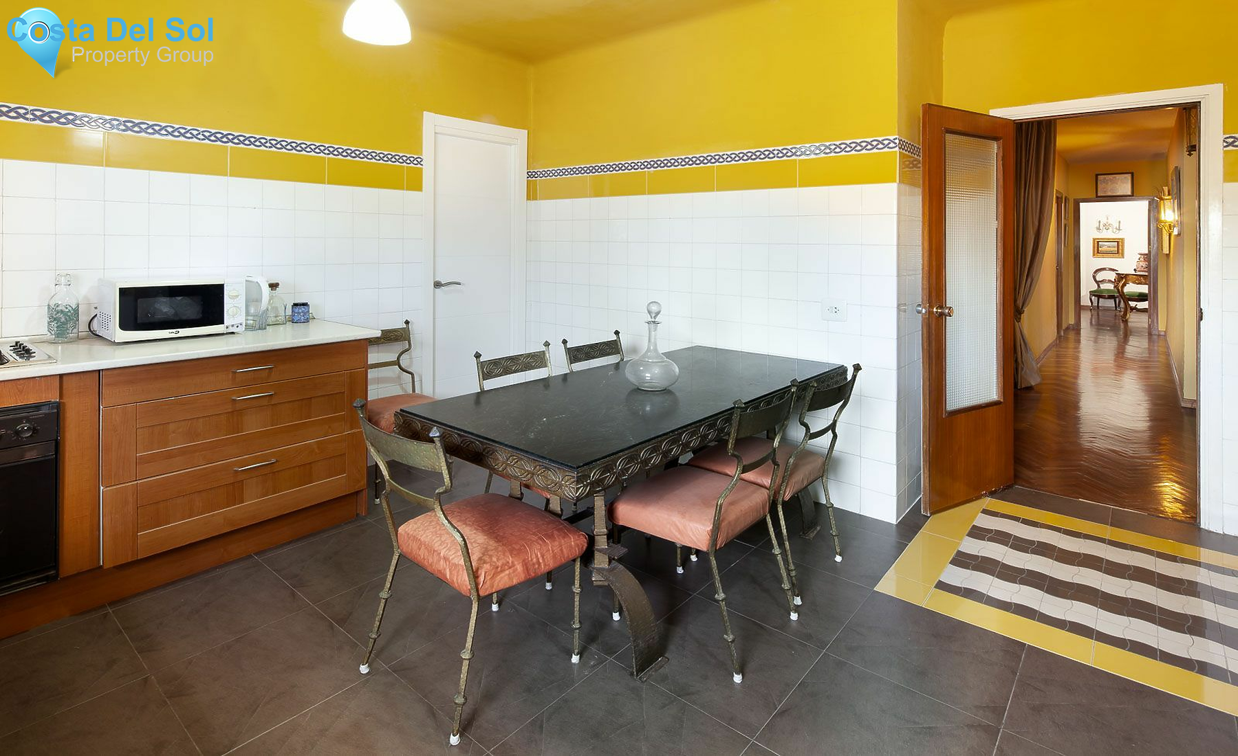 Middle Floor Apartment in Málaga-1136260