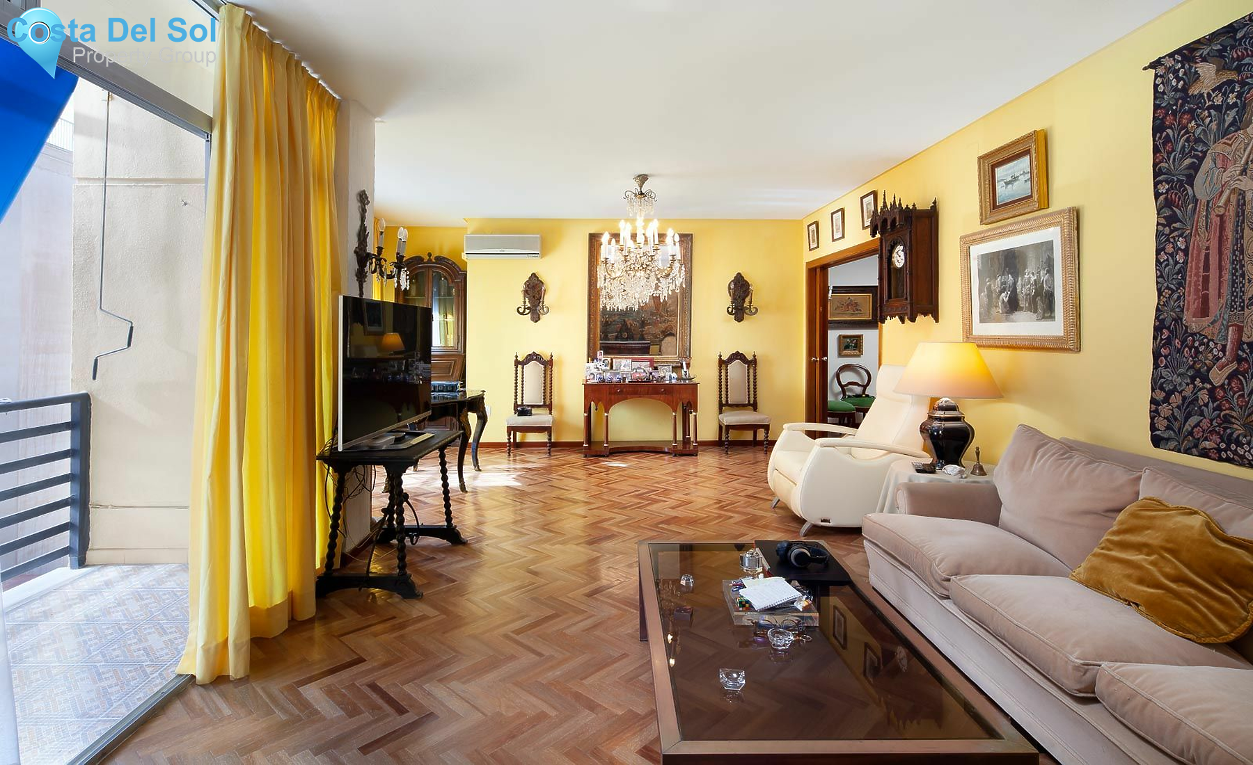 Middle Floor Apartment in Málaga-1136251