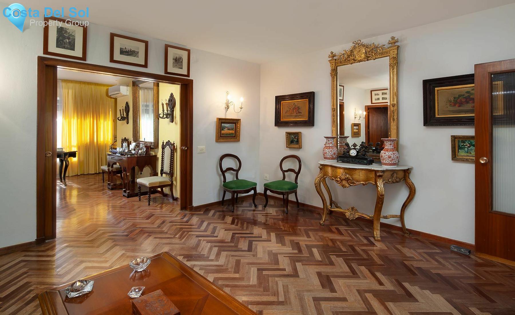 Middle Floor Apartment in Málaga-1136254