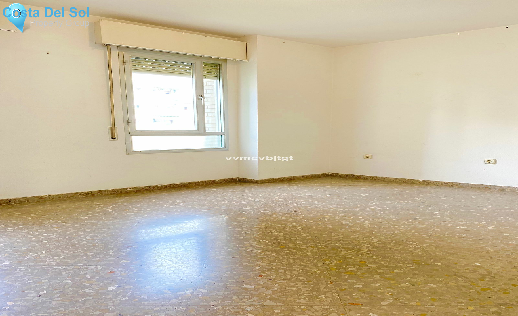 Middle Floor Apartment in Málaga-1157045