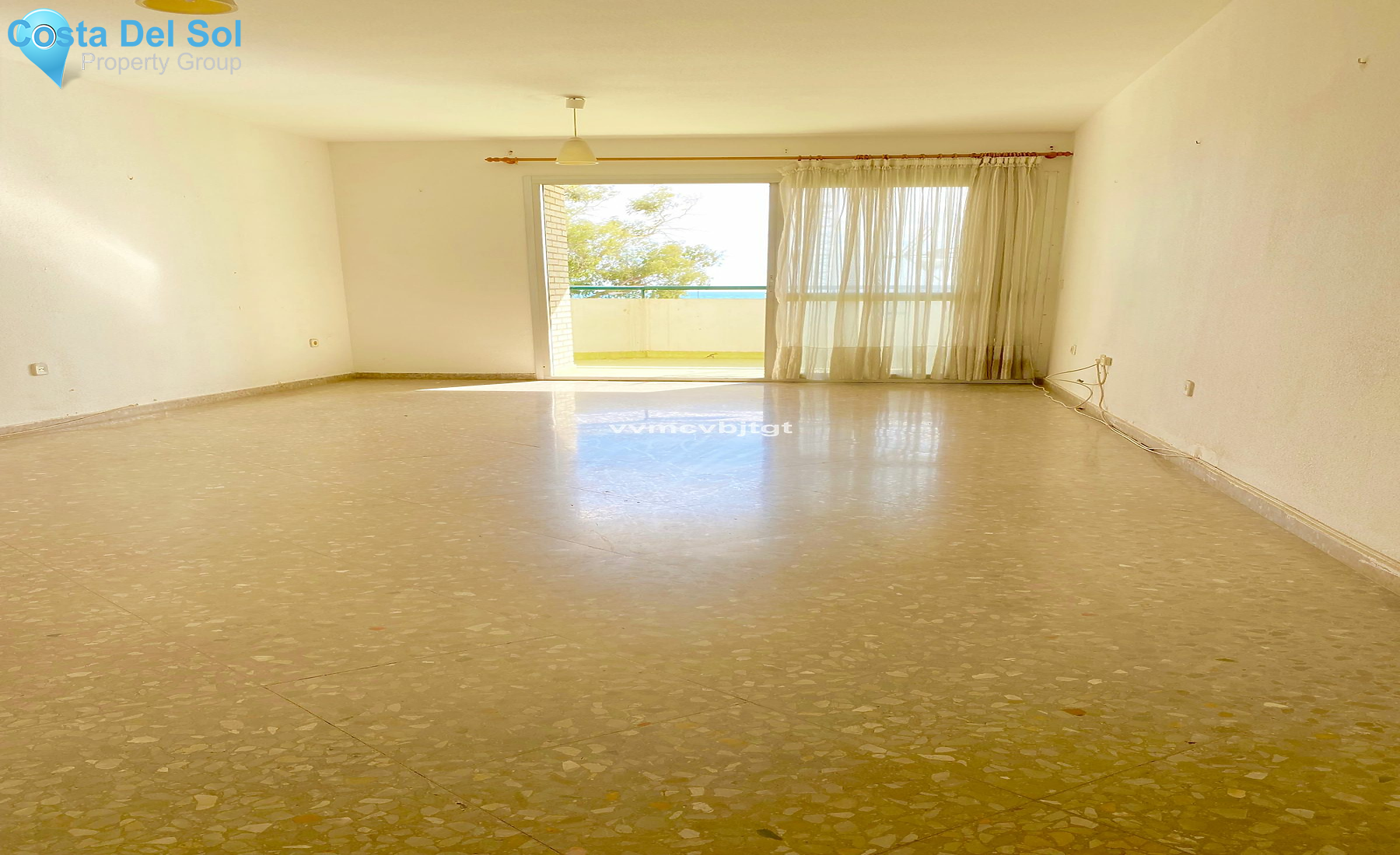 Middle Floor Apartment in Málaga-1157035