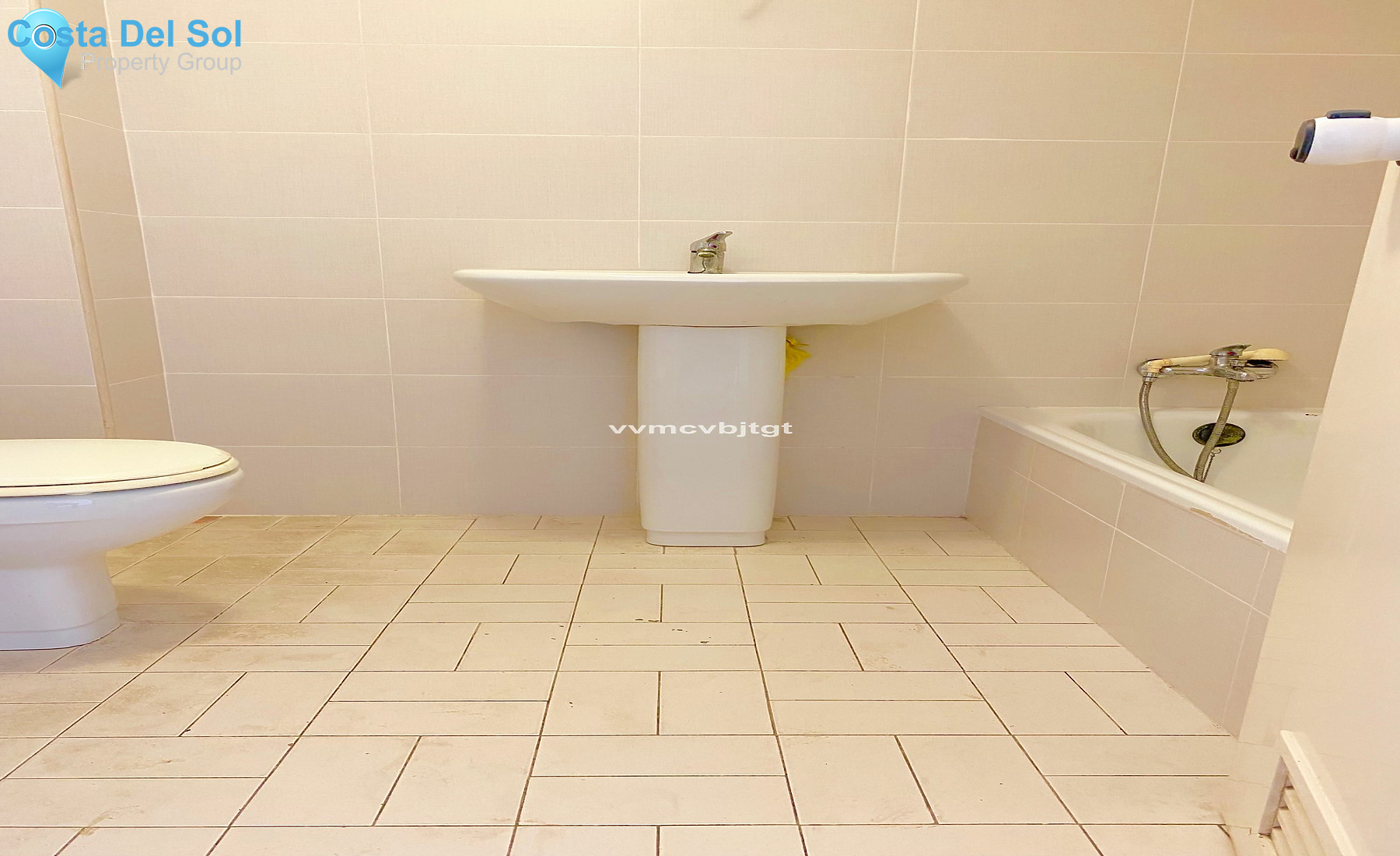 Middle Floor Apartment in Málaga-1157041