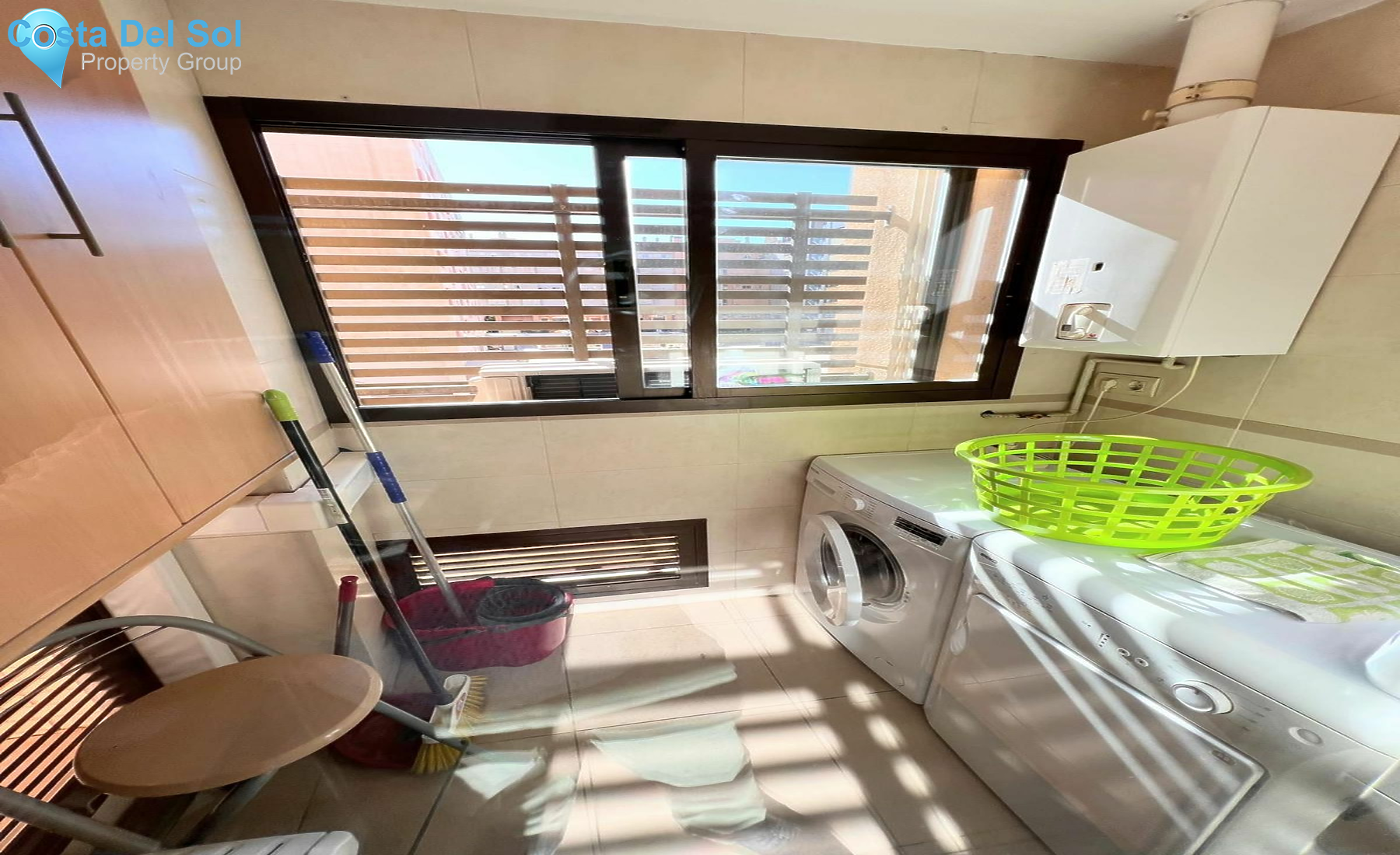Middle Floor Apartment in Málaga-1449625