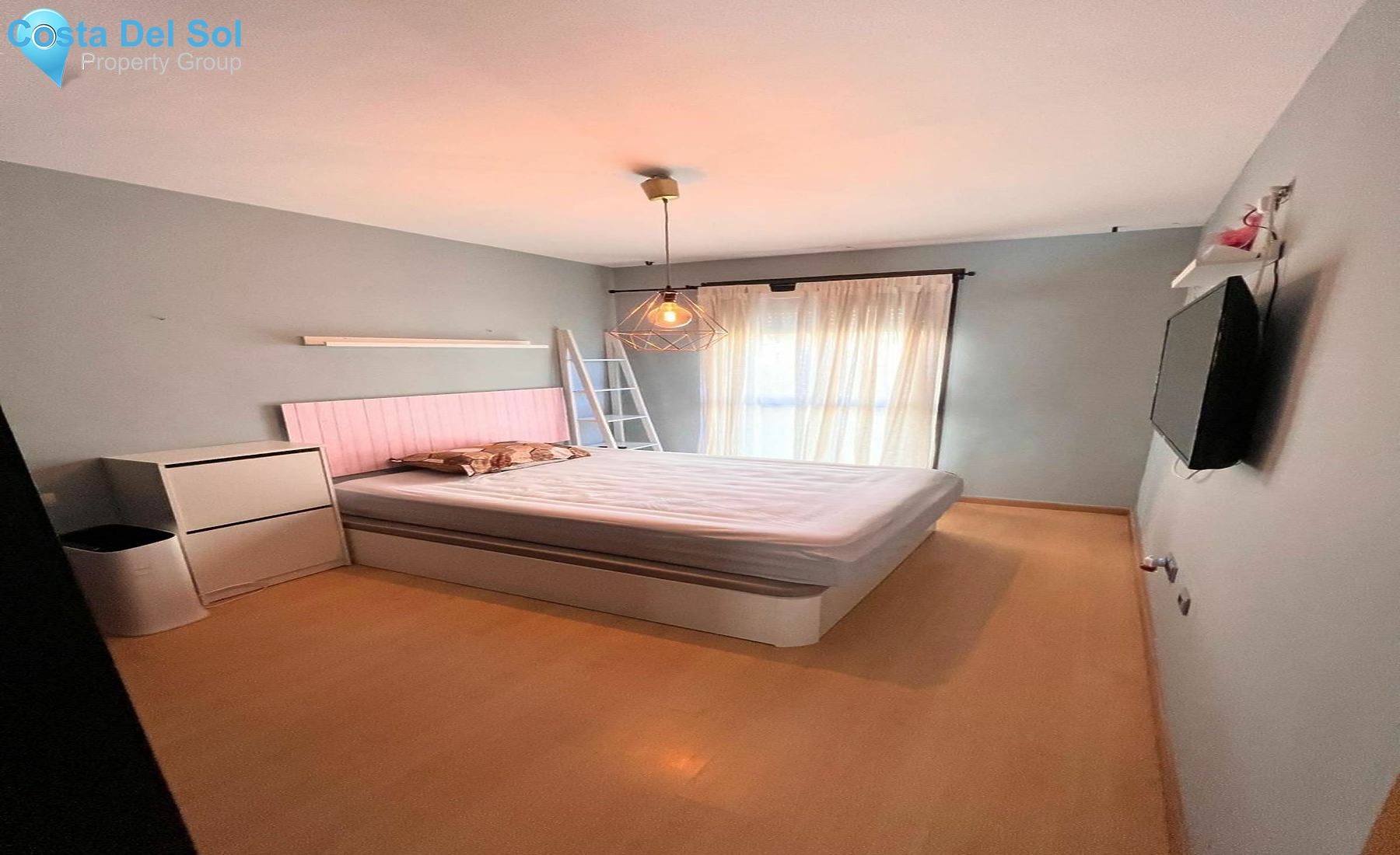 Middle Floor Apartment in Málaga-1449627