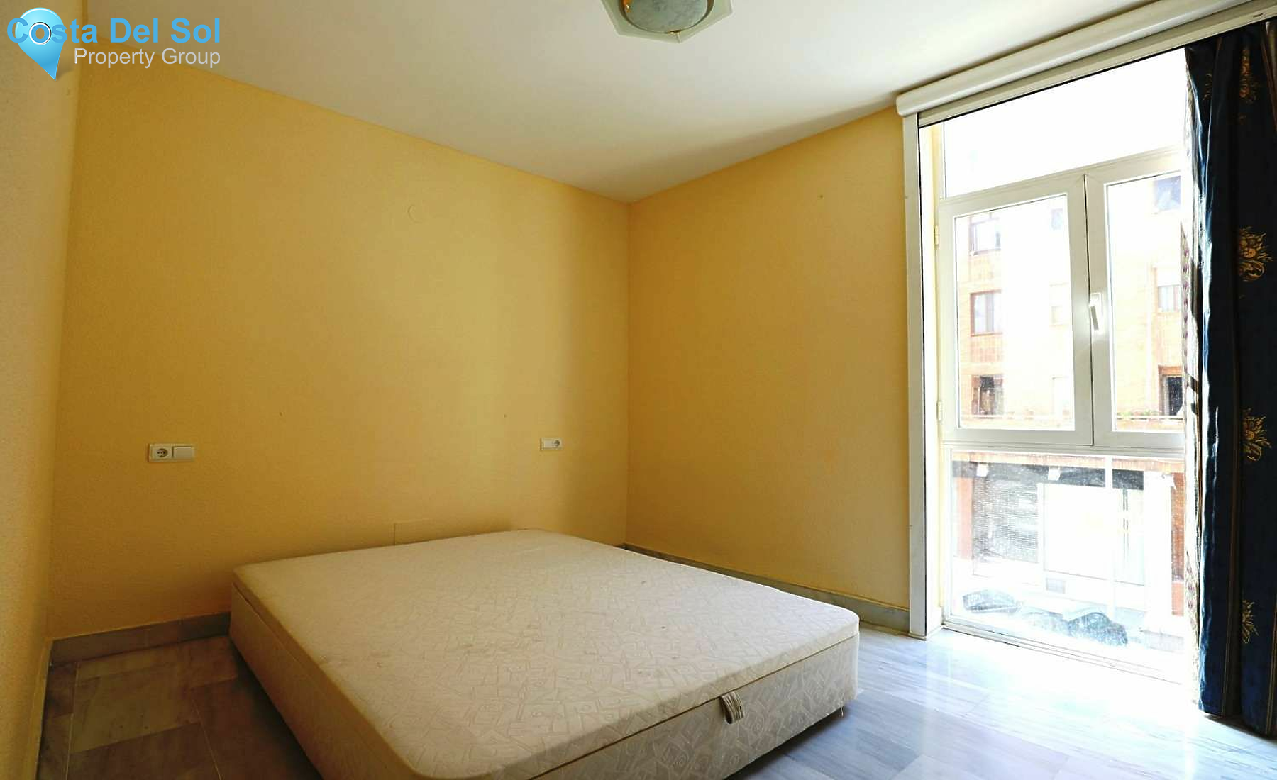 Middle Floor Apartment in Málaga-1552494