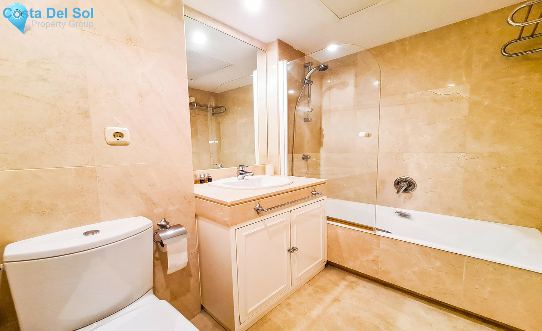 Middle Floor Apartment in New Golden Mile-1281088