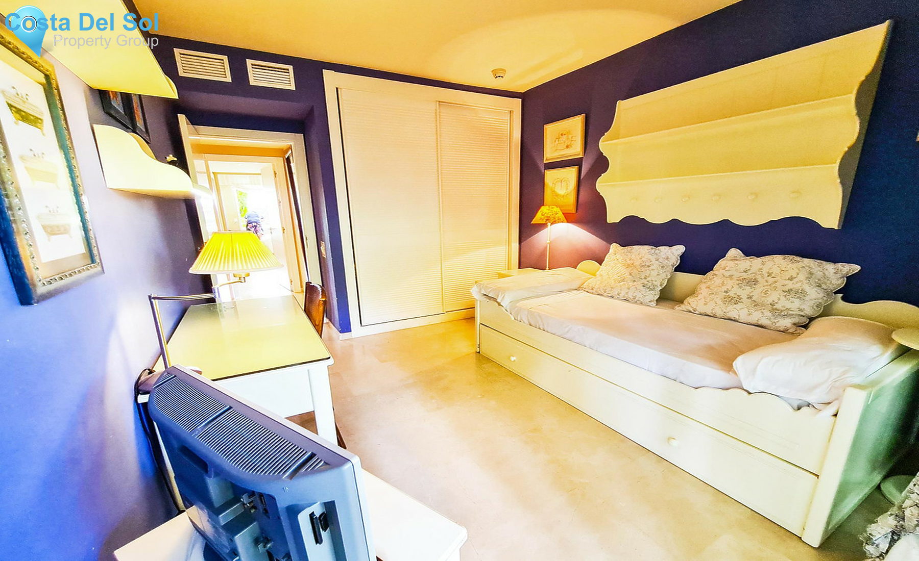Middle Floor Apartment in New Golden Mile-1281091