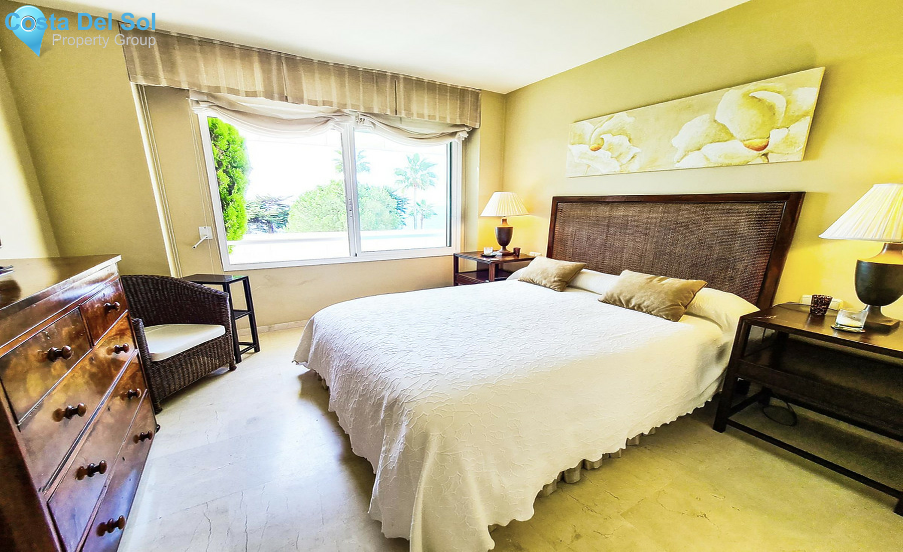 Middle Floor Apartment in New Golden Mile-1281085