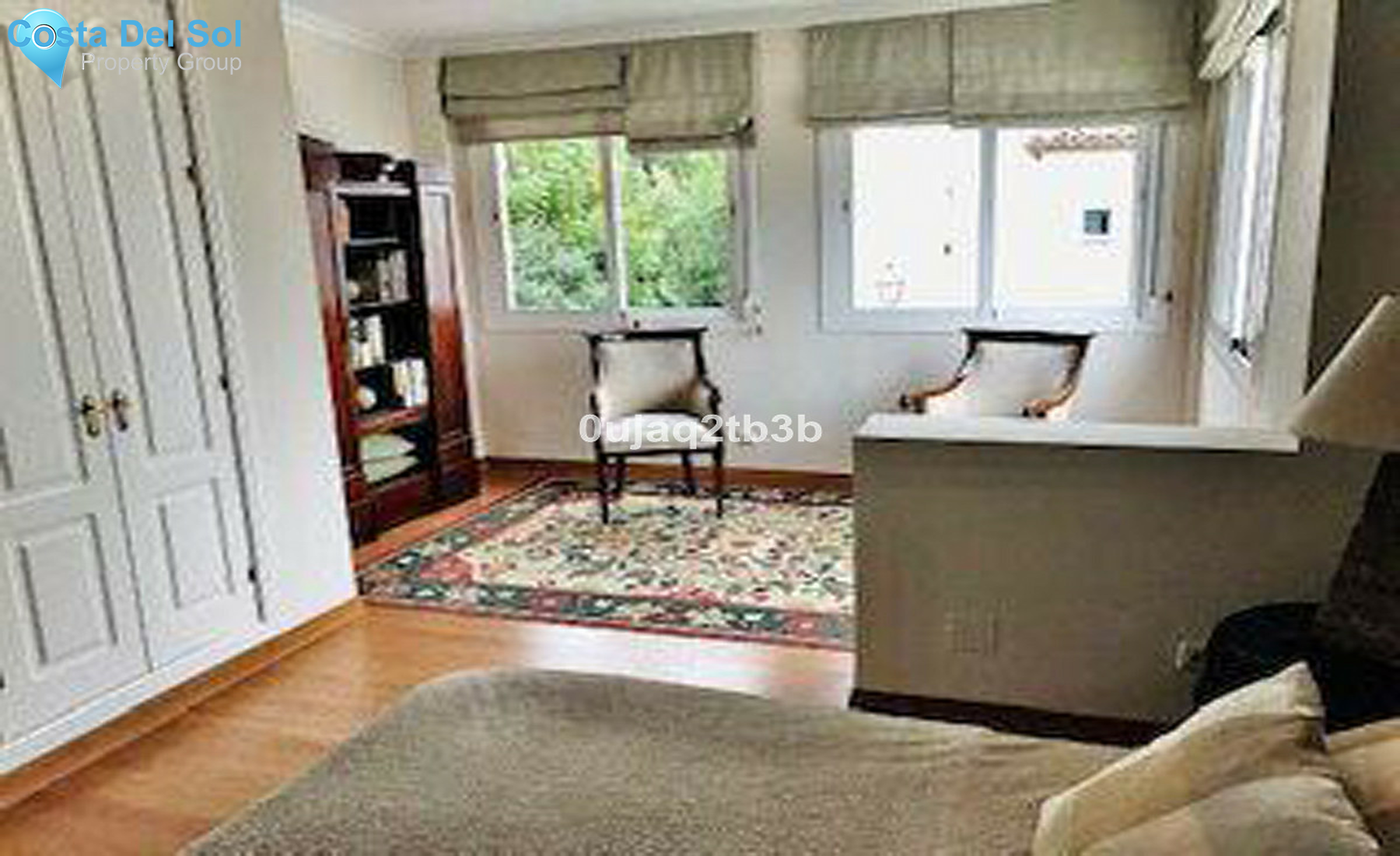 Middle Floor Apartment in New Golden Mile-1305758