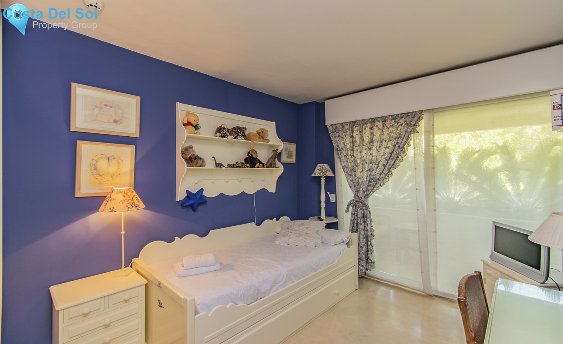 Middle Floor Apartment in New Golden Mile-1332762