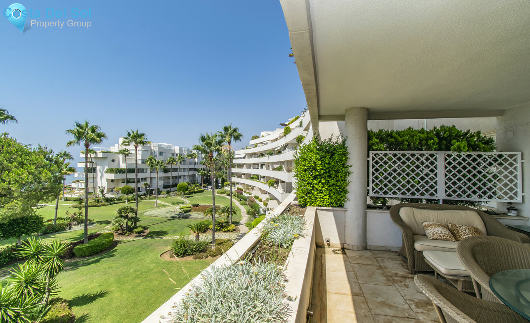 Middle Floor Apartment in New Golden Mile-1332768