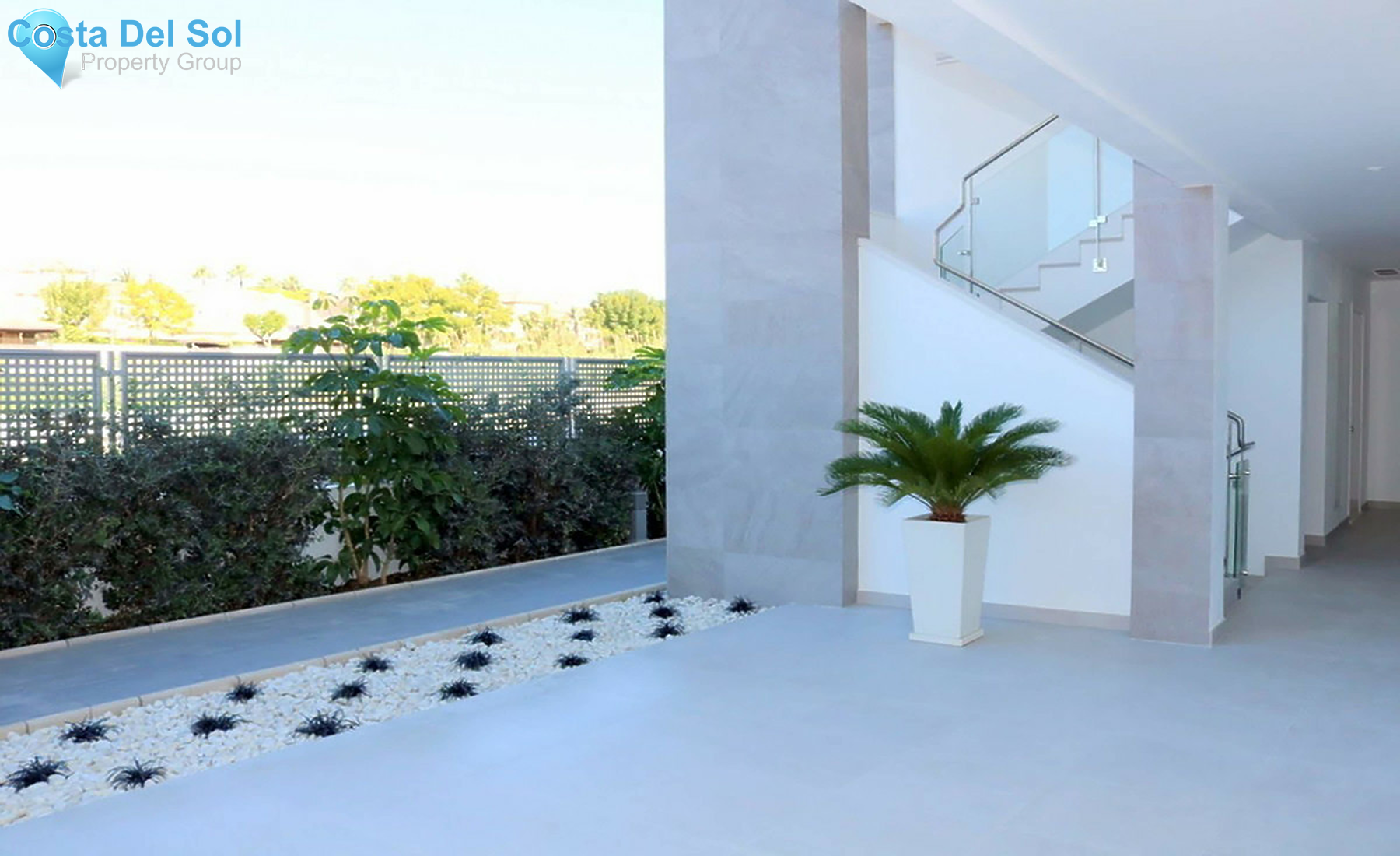 Middle Floor Apartment in New Golden Mile-1402374
