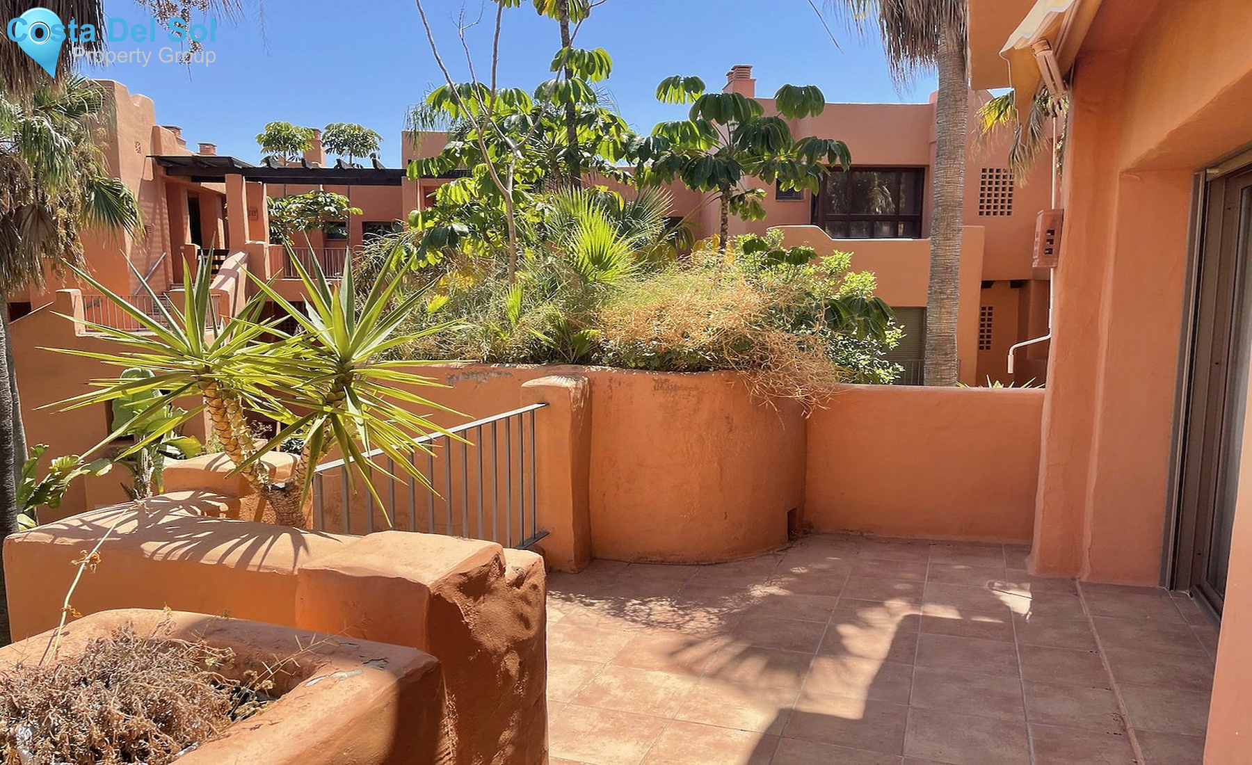 Middle Floor Apartment in New Golden Mile-1413796