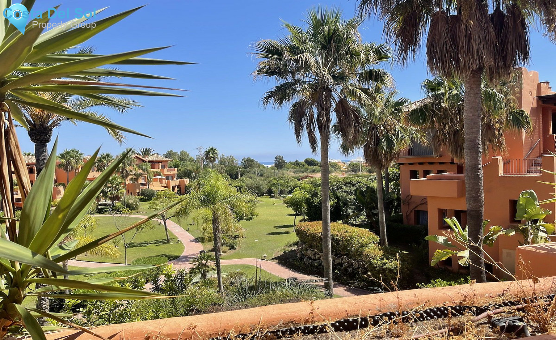 Middle Floor Apartment in New Golden Mile-1413791