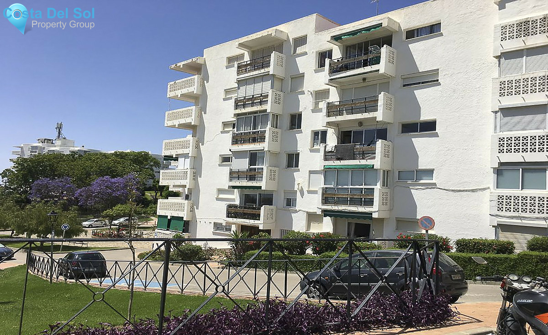 Middle Floor Apartment in New Golden Mile-1462539