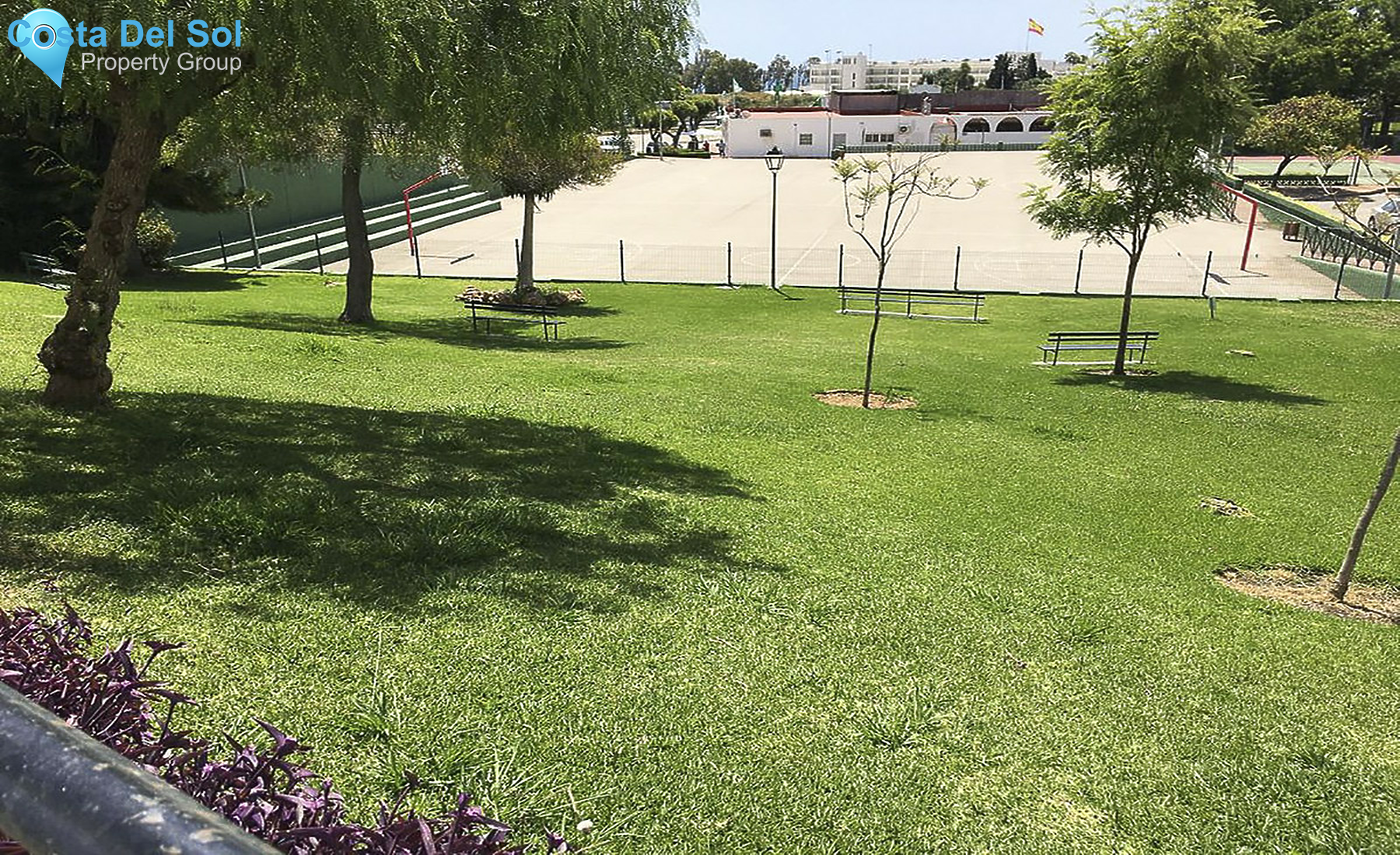 Middle Floor Apartment in New Golden Mile-1462540