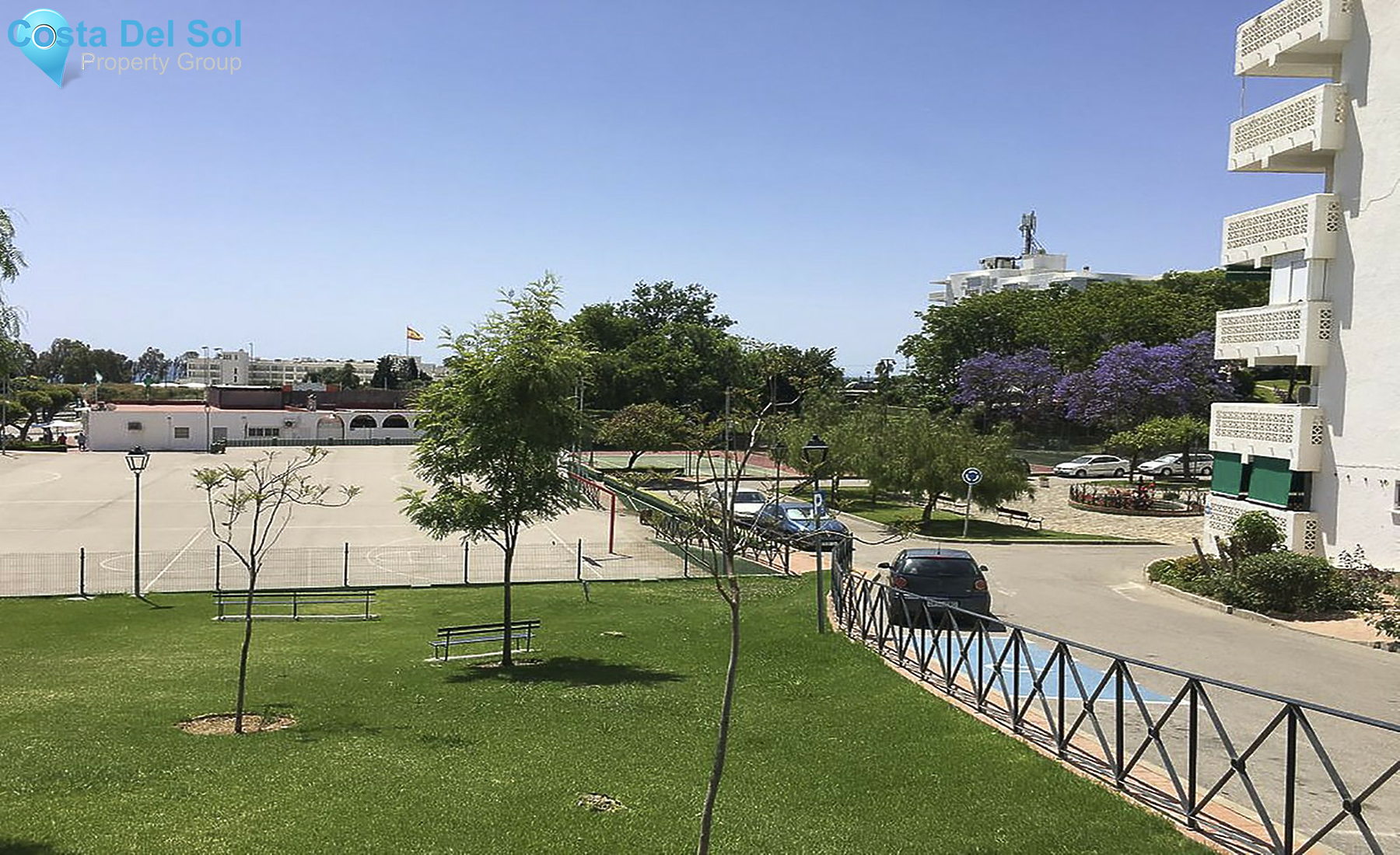 Middle Floor Apartment in New Golden Mile-1462546