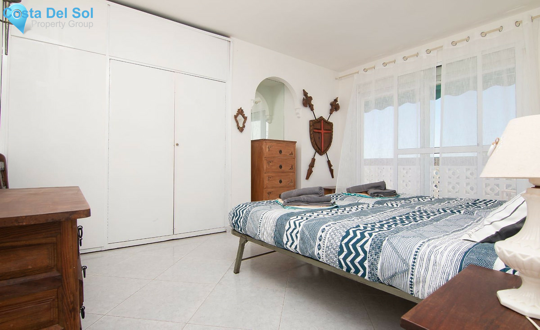 Middle Floor Apartment in New Golden Mile-1462535