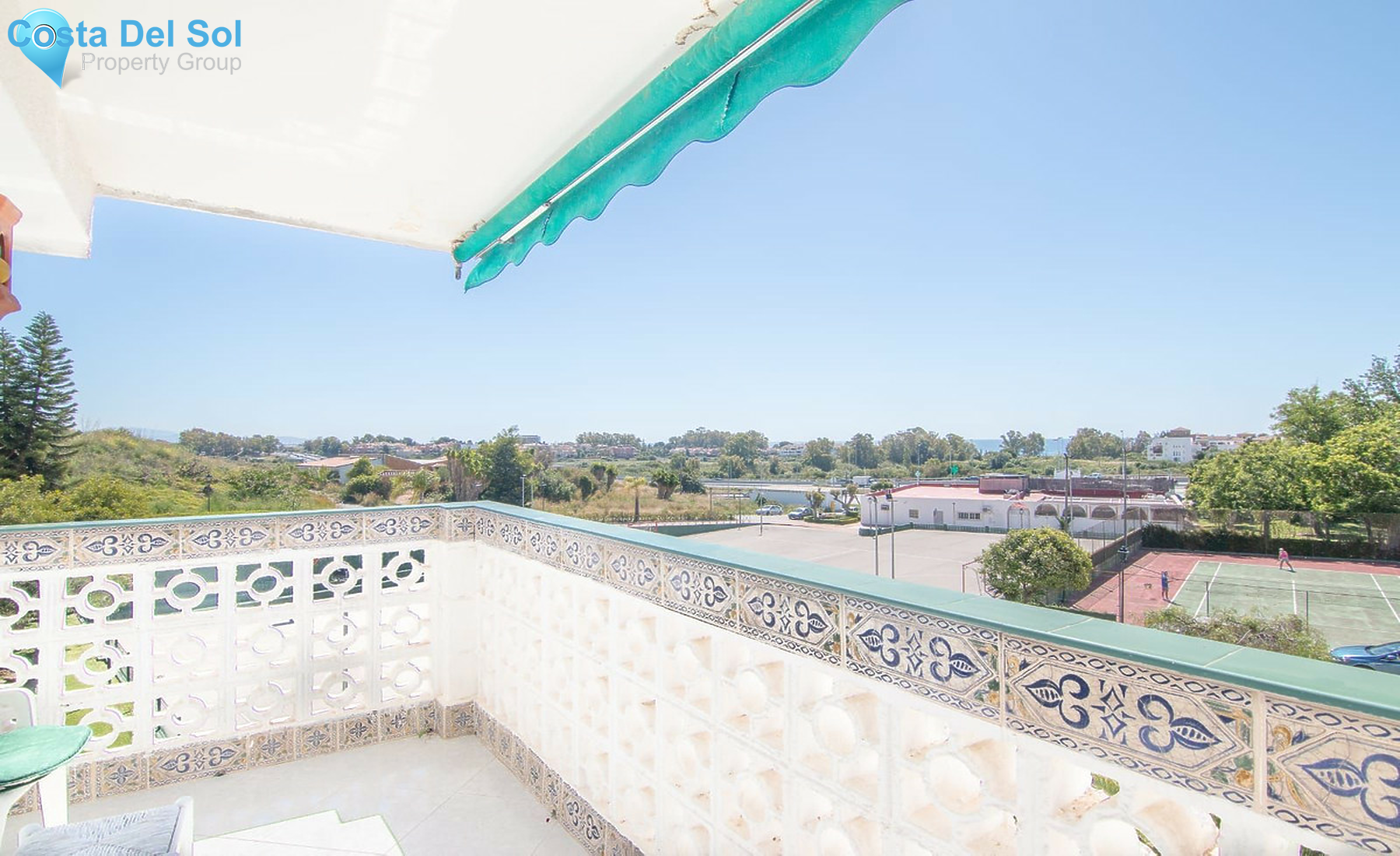 Middle Floor Apartment in New Golden Mile-1462536