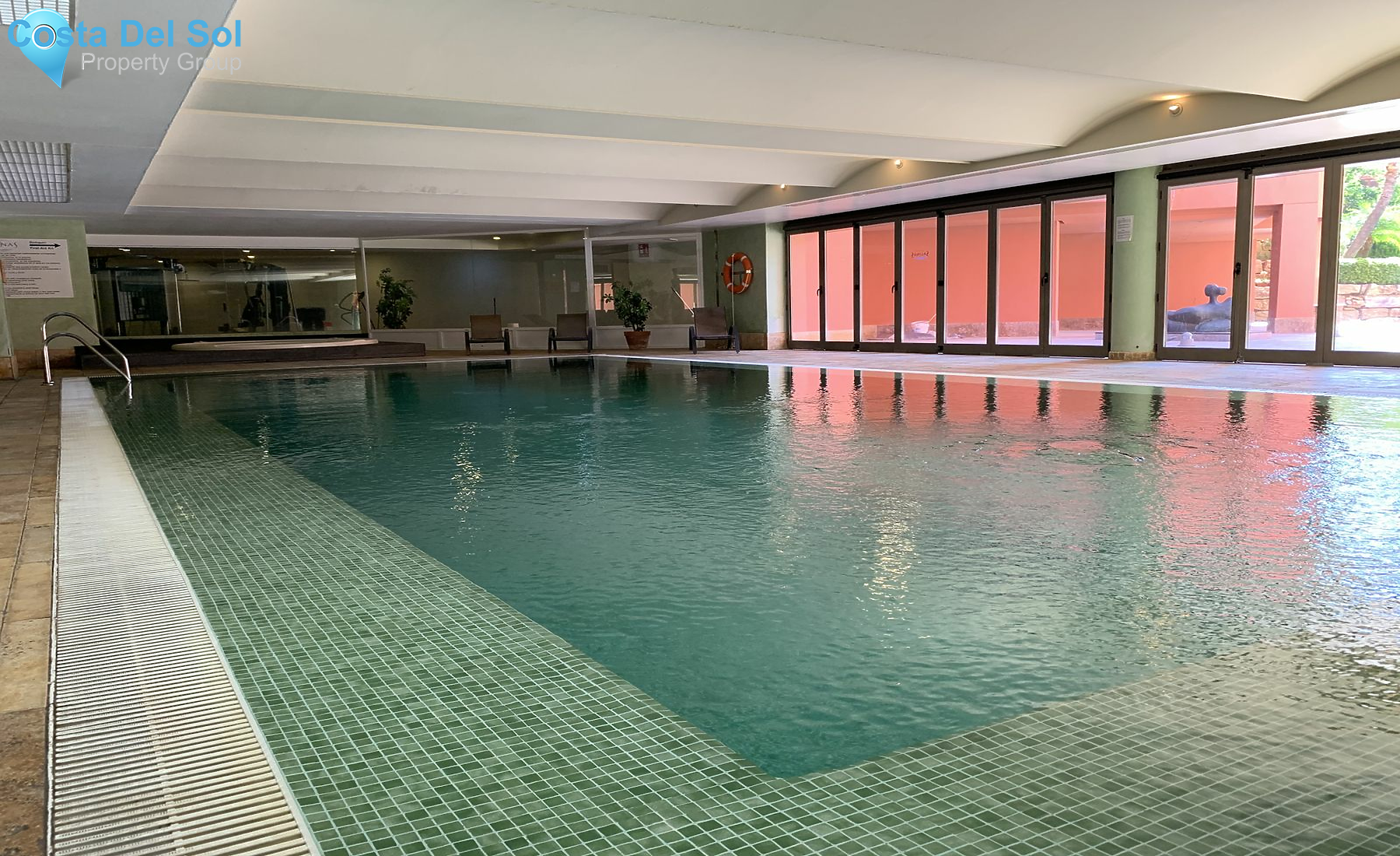Middle Floor Apartment in New Golden Mile-1143692