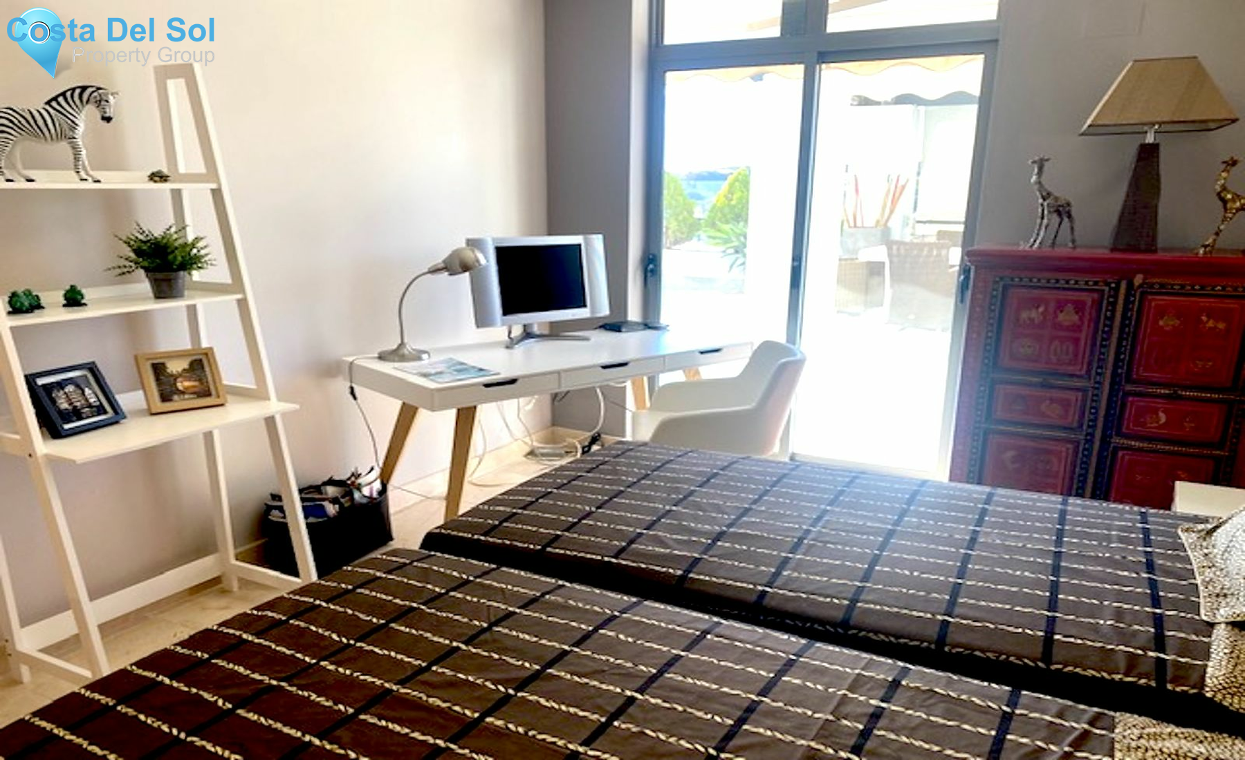 Middle Floor Apartment in New Golden Mile-1156863