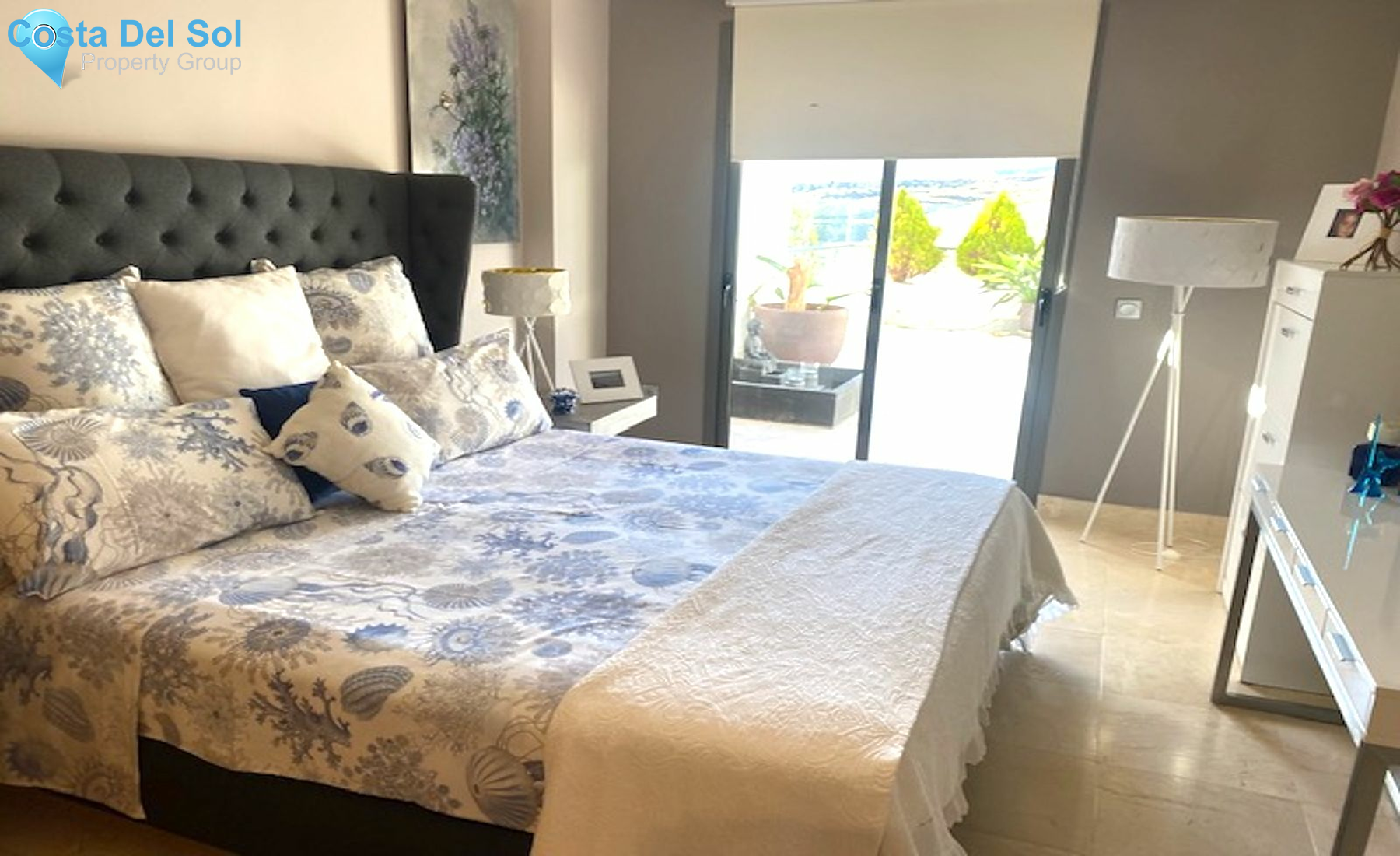 Middle Floor Apartment in New Golden Mile-1156867