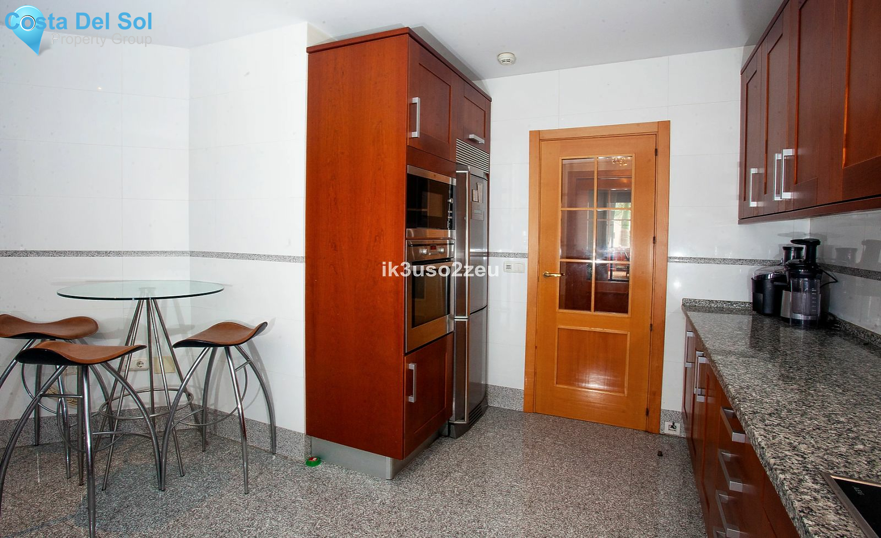 Middle Floor Apartment in New Golden Mile-1174407