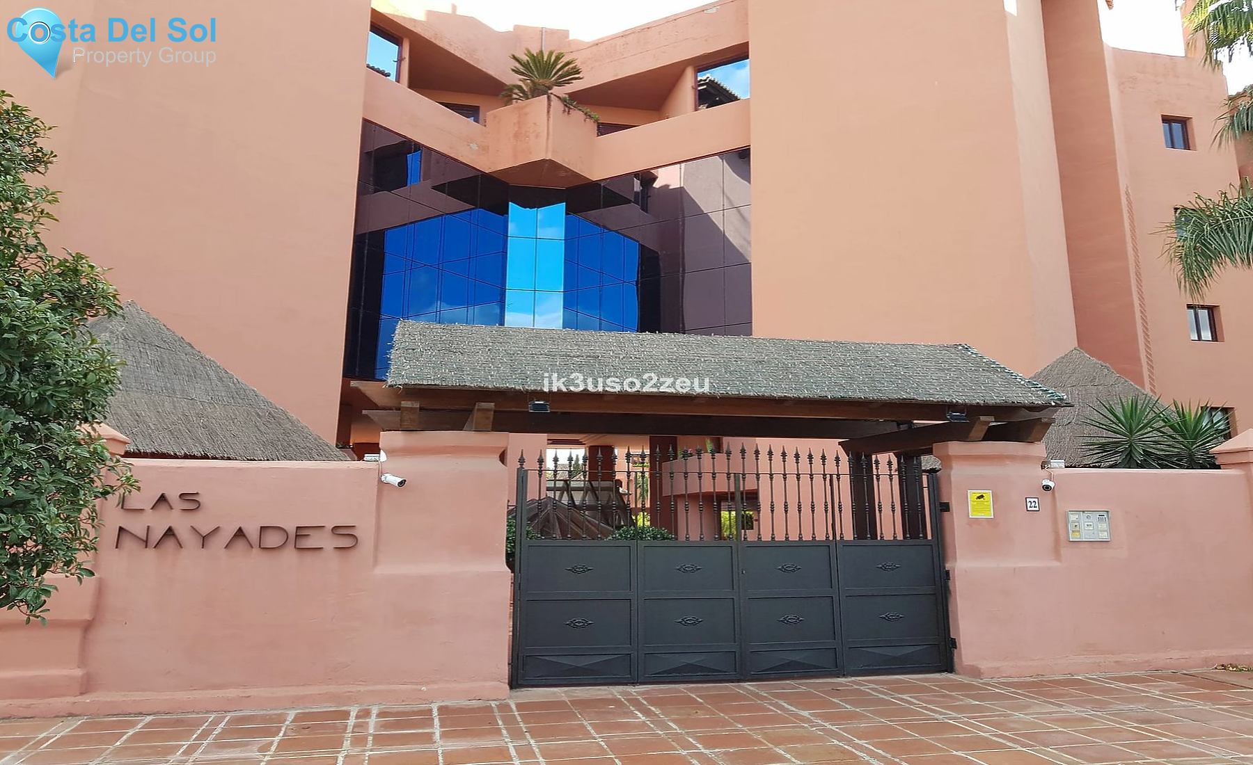 Middle Floor Apartment in New Golden Mile-1174404