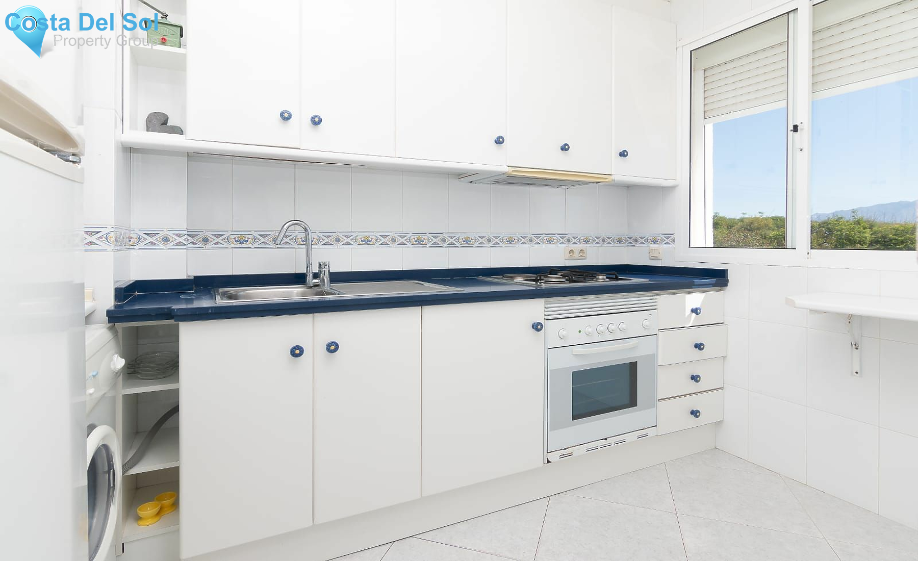 Middle Floor Apartment in New Golden Mile-1449141