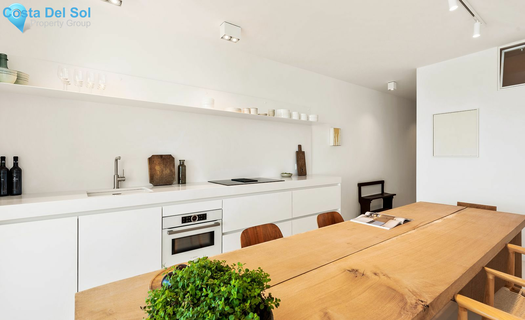Middle Floor Apartment in New Golden Mile-1463965