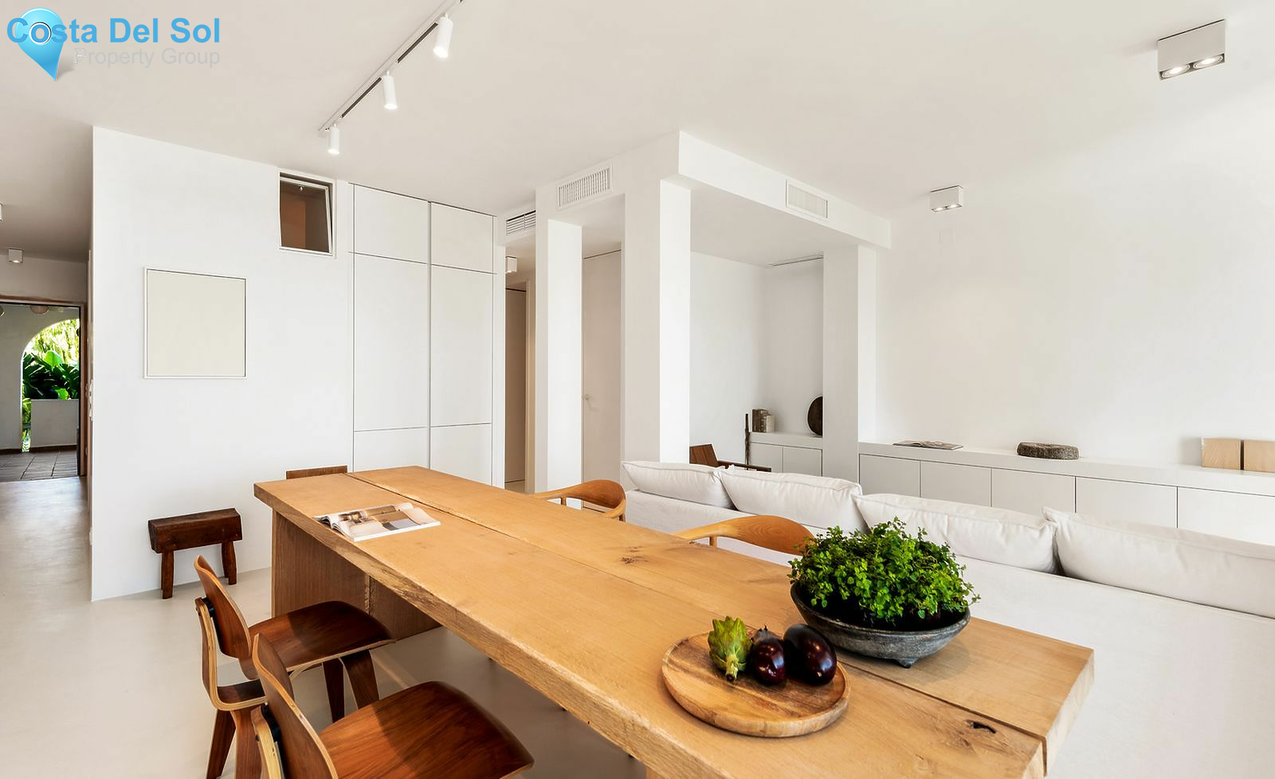Middle Floor Apartment in New Golden Mile-1463966
