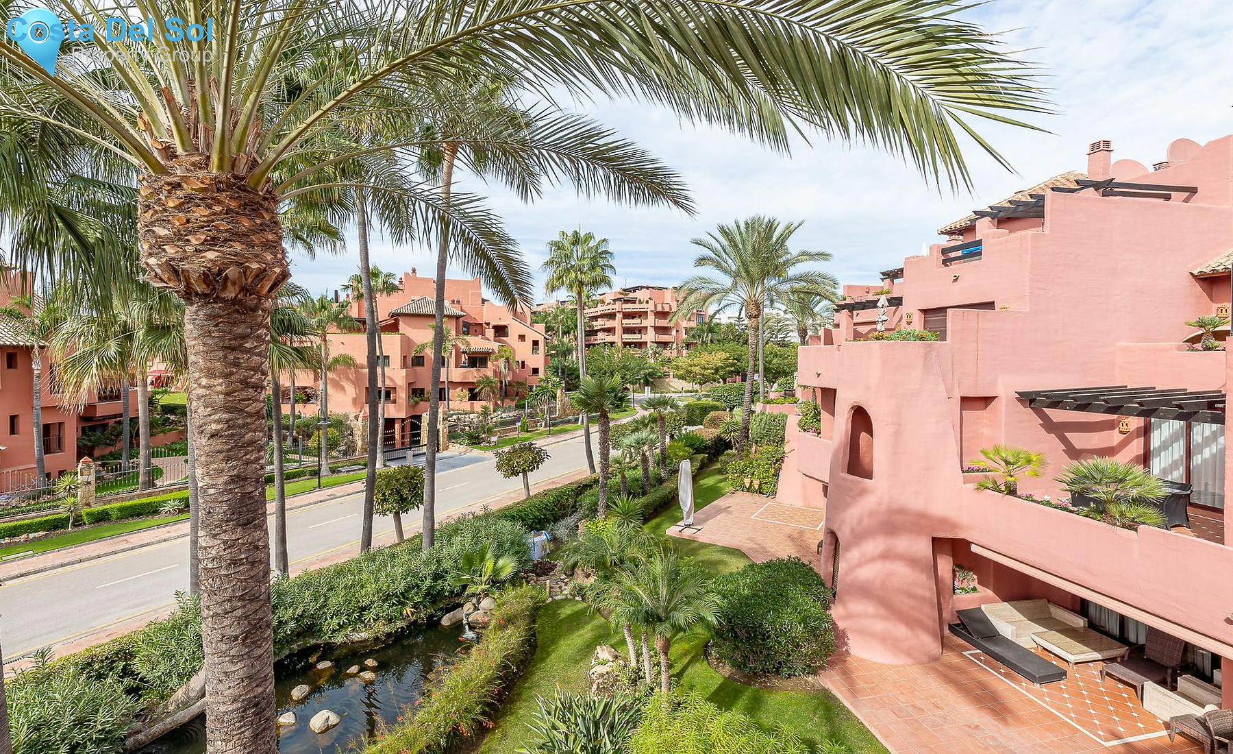 Middle Floor Apartment in New Golden Mile-1515240