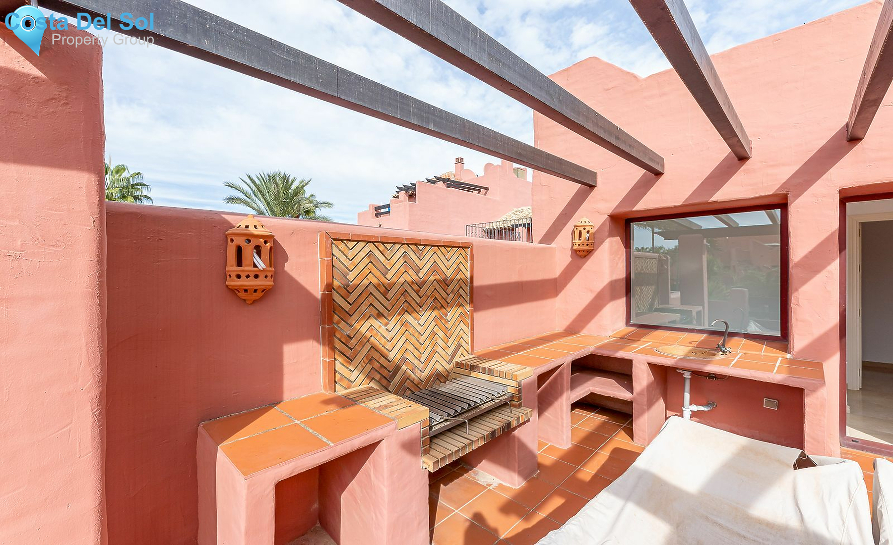 Middle Floor Apartment in New Golden Mile-1515244