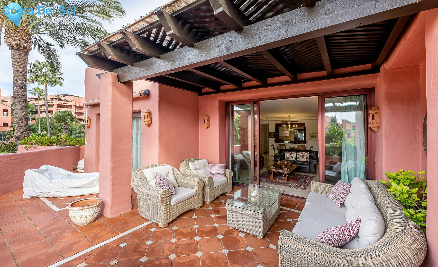 Middle Floor Apartment in New Golden Mile-1515229