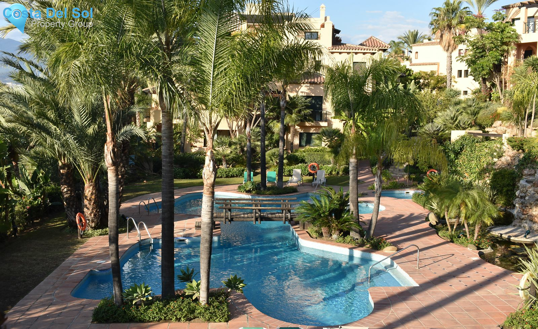 Middle Floor Apartment in New Golden Mile