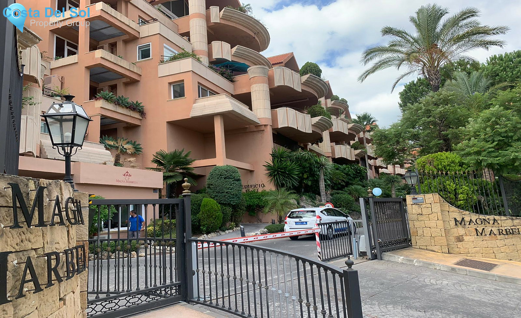 Middle Floor Apartment in Nueva Andalucía-1238682