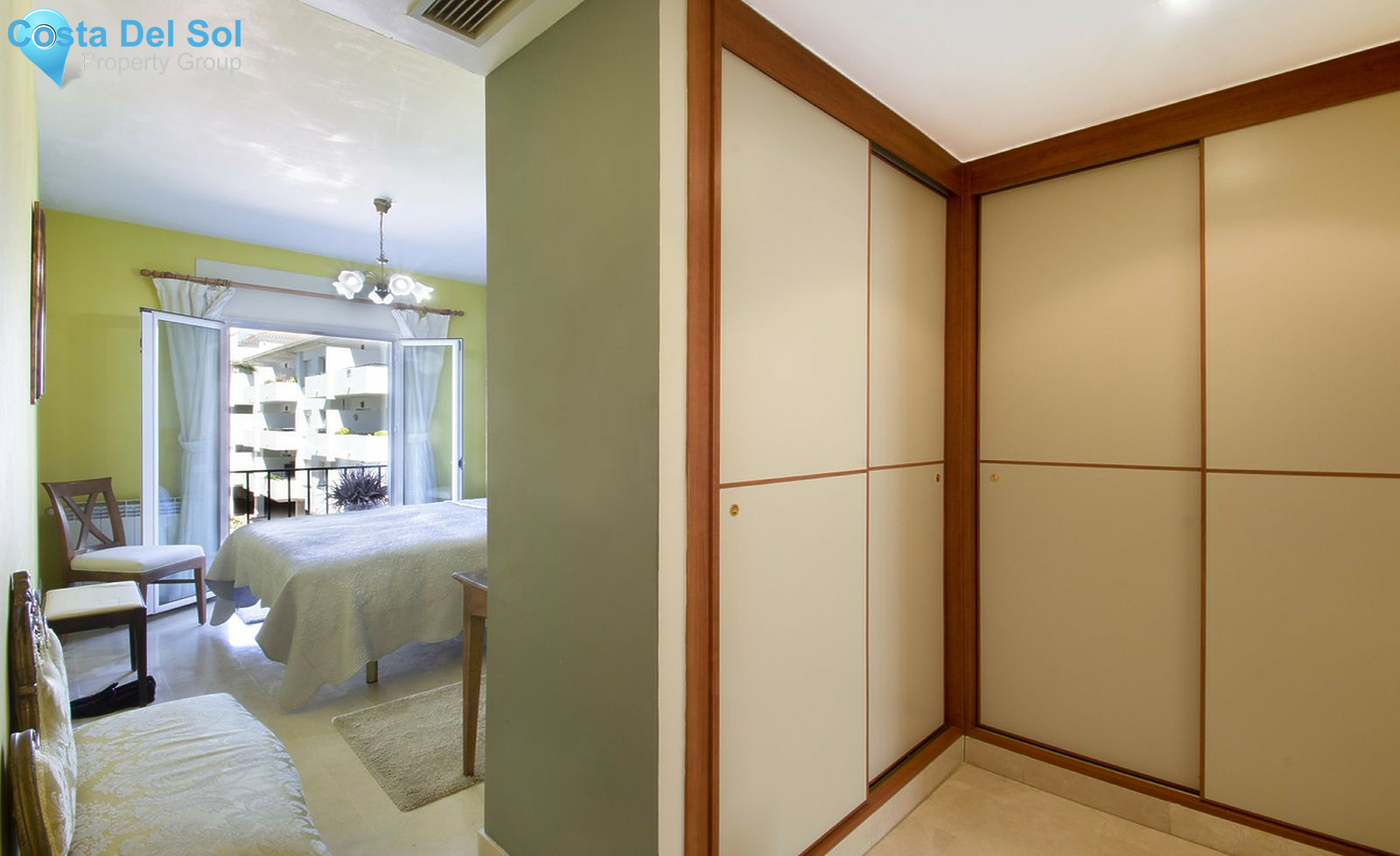 Middle Floor Apartment in Nueva Andalucía-1239194