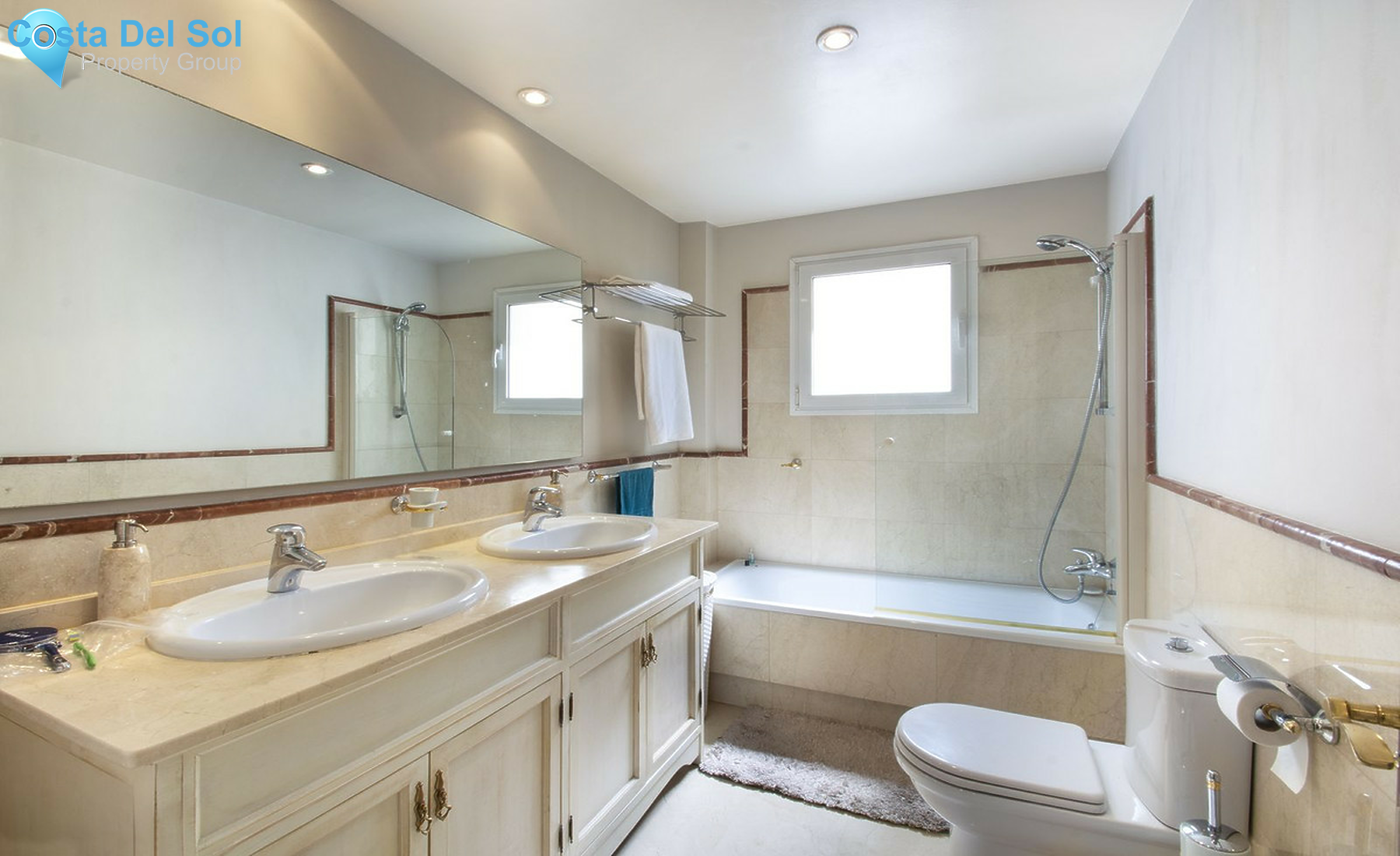 Middle Floor Apartment in Nueva Andalucía-1239196