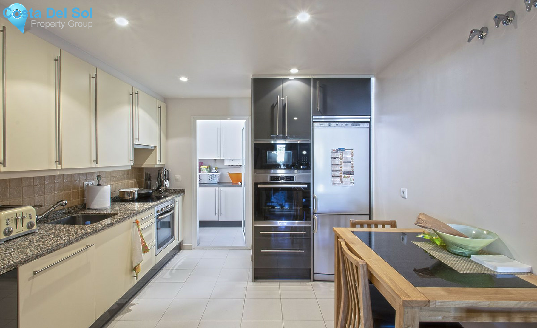 Middle Floor Apartment in Nueva Andalucía-1239187