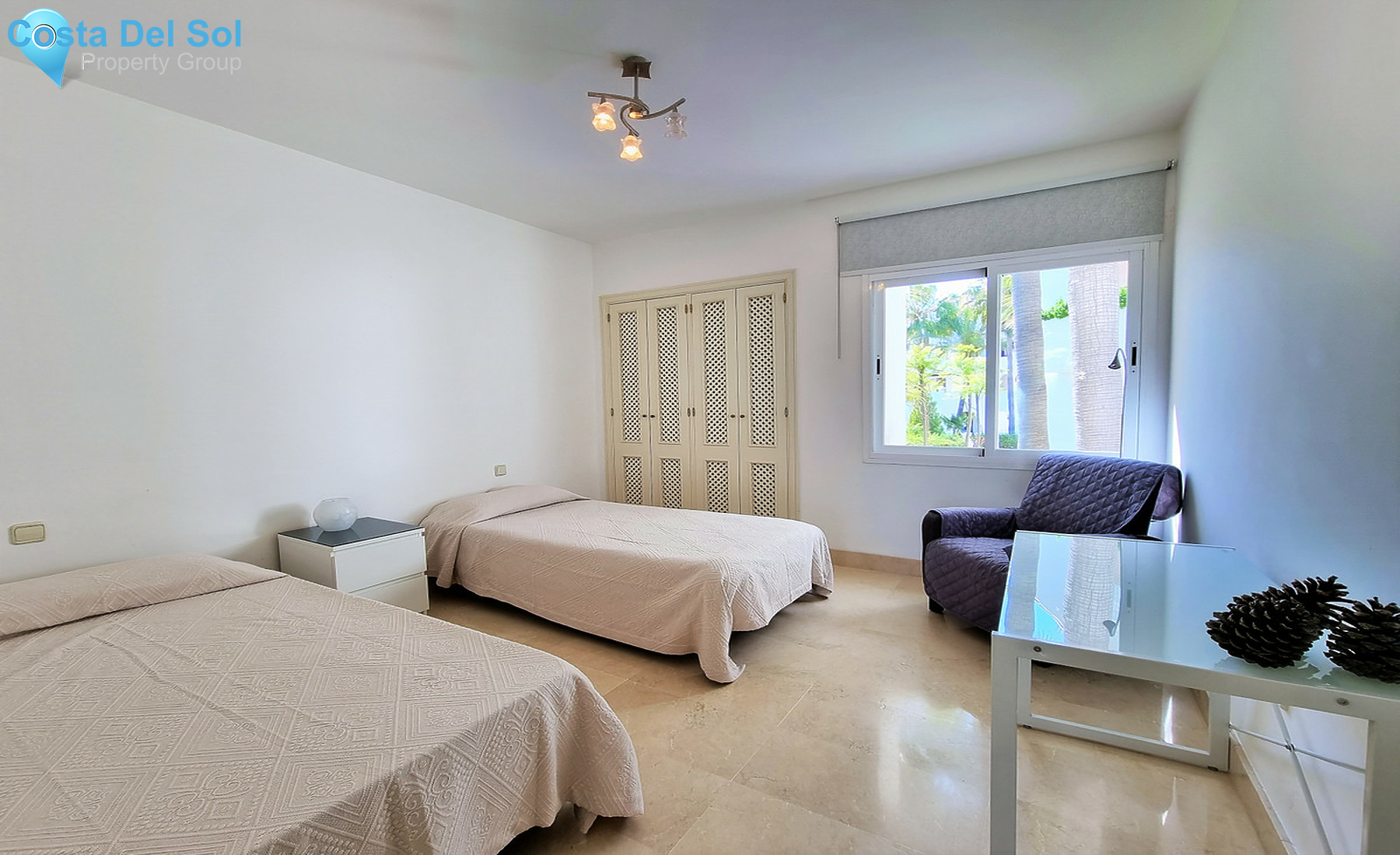 Middle Floor Apartment in Nueva Andalucía-1280936