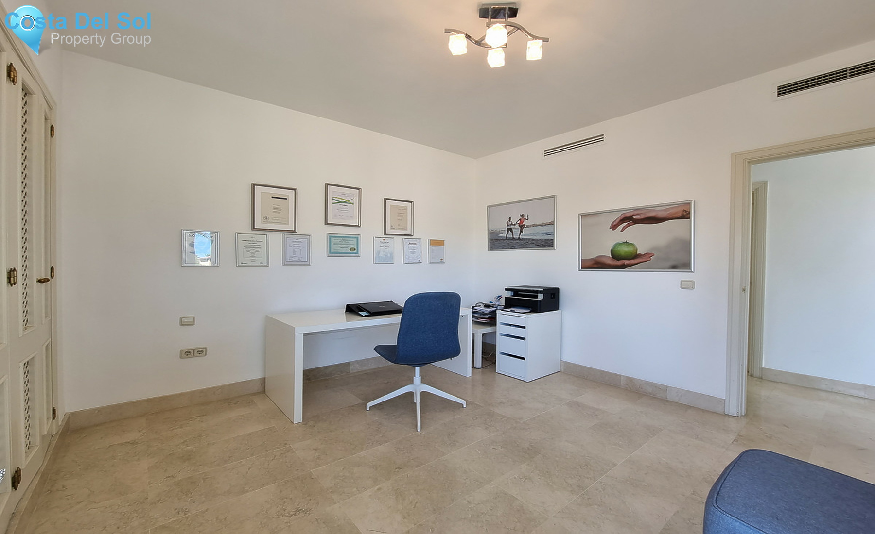 Middle Floor Apartment in Nueva Andalucía-1280939
