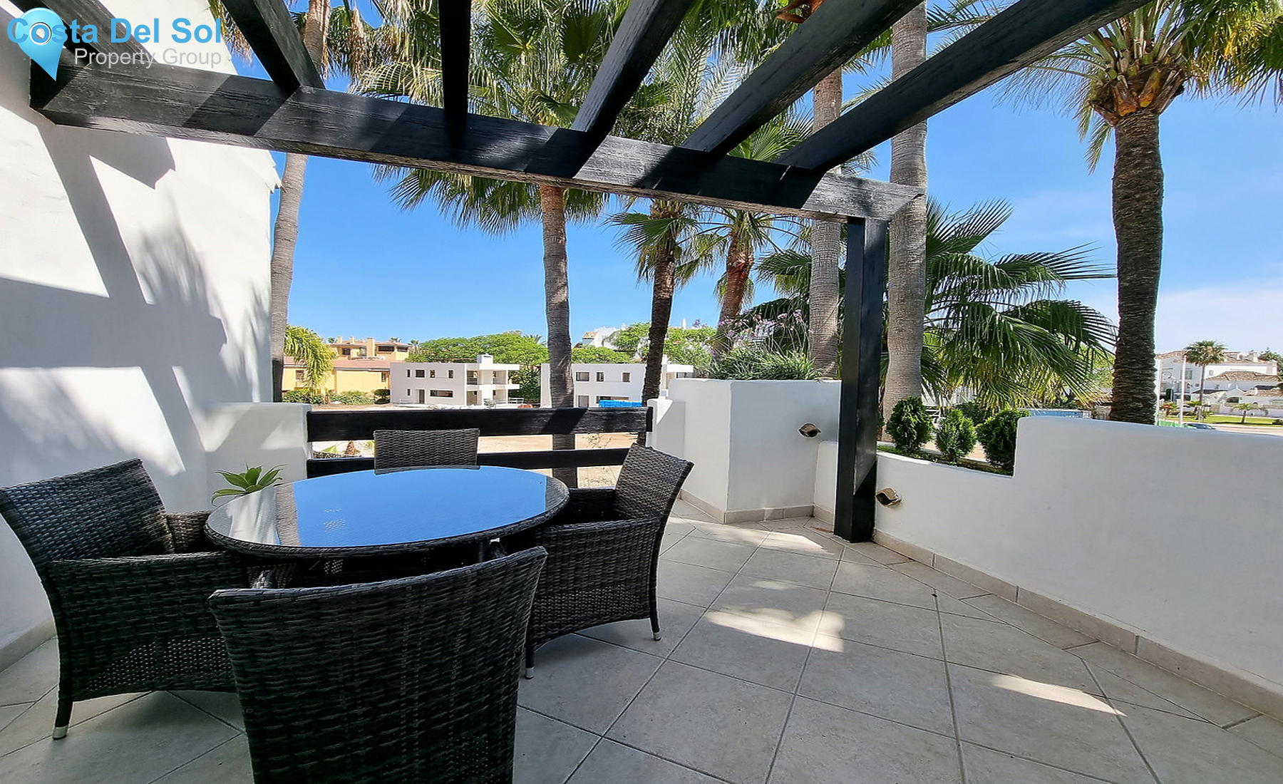 Middle Floor Apartment in Nueva Andalucía-1280931