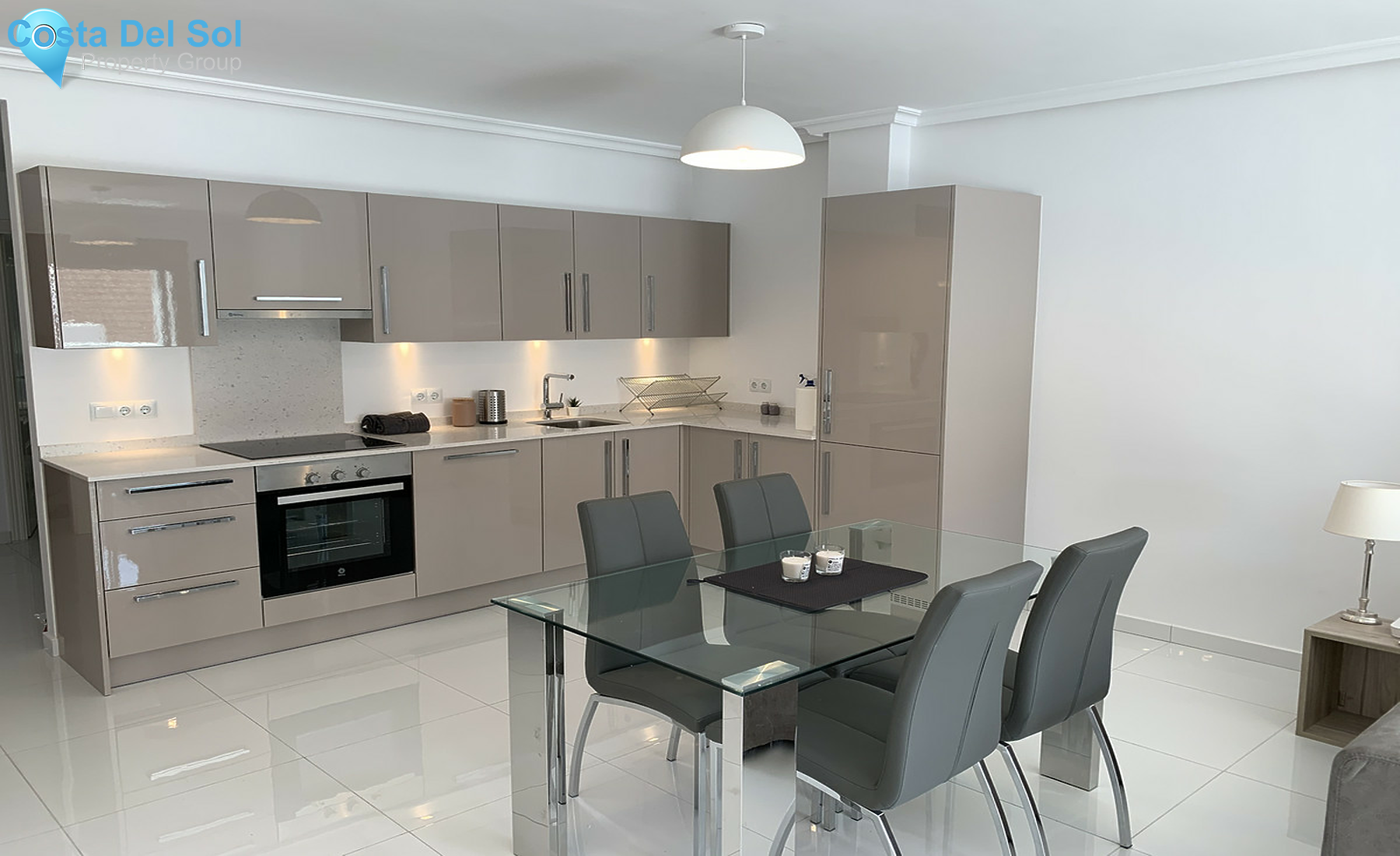 Middle Floor Apartment in Nueva Andalucía-1295341