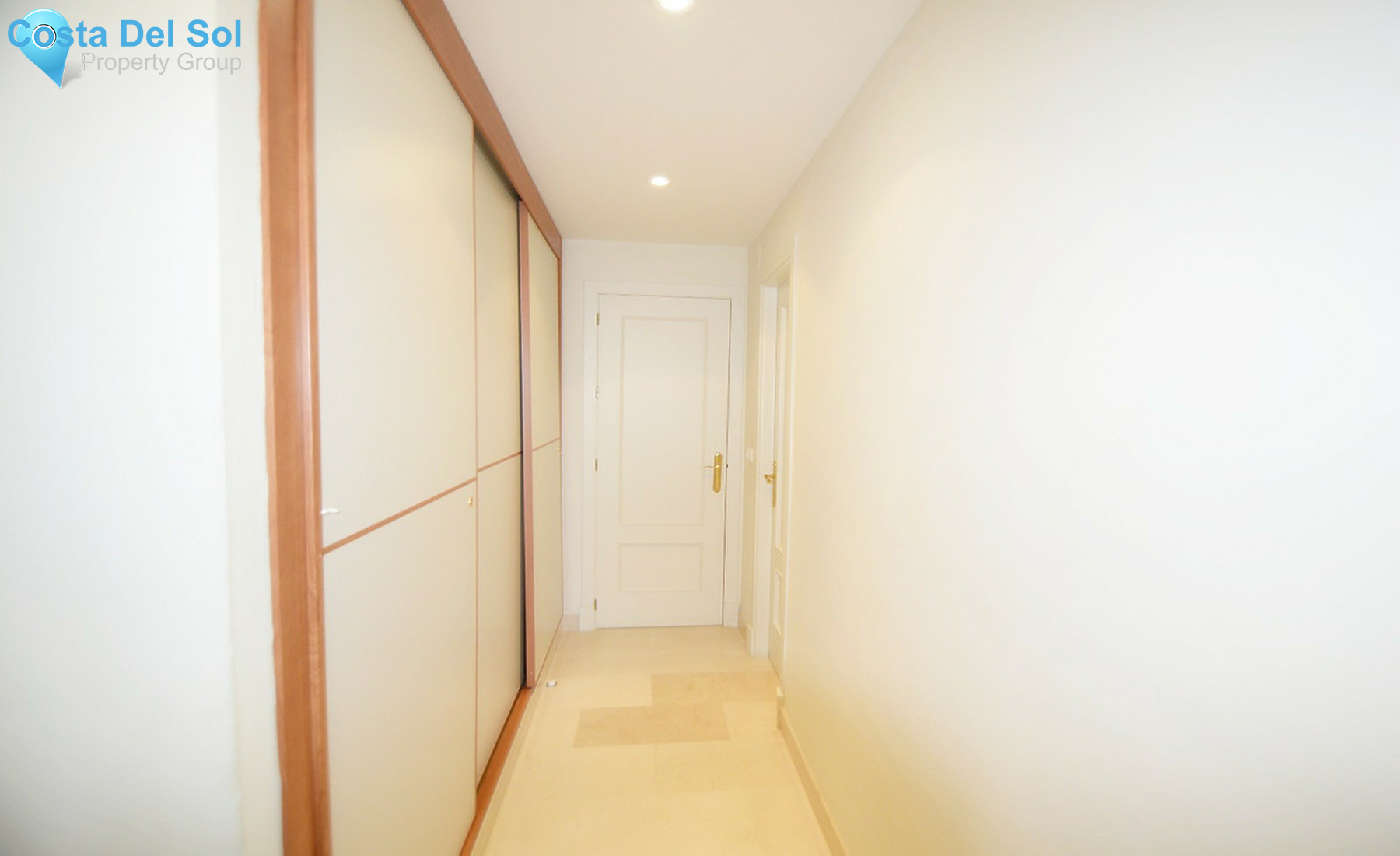 Middle Floor Apartment in Nueva Andalucía-1325880