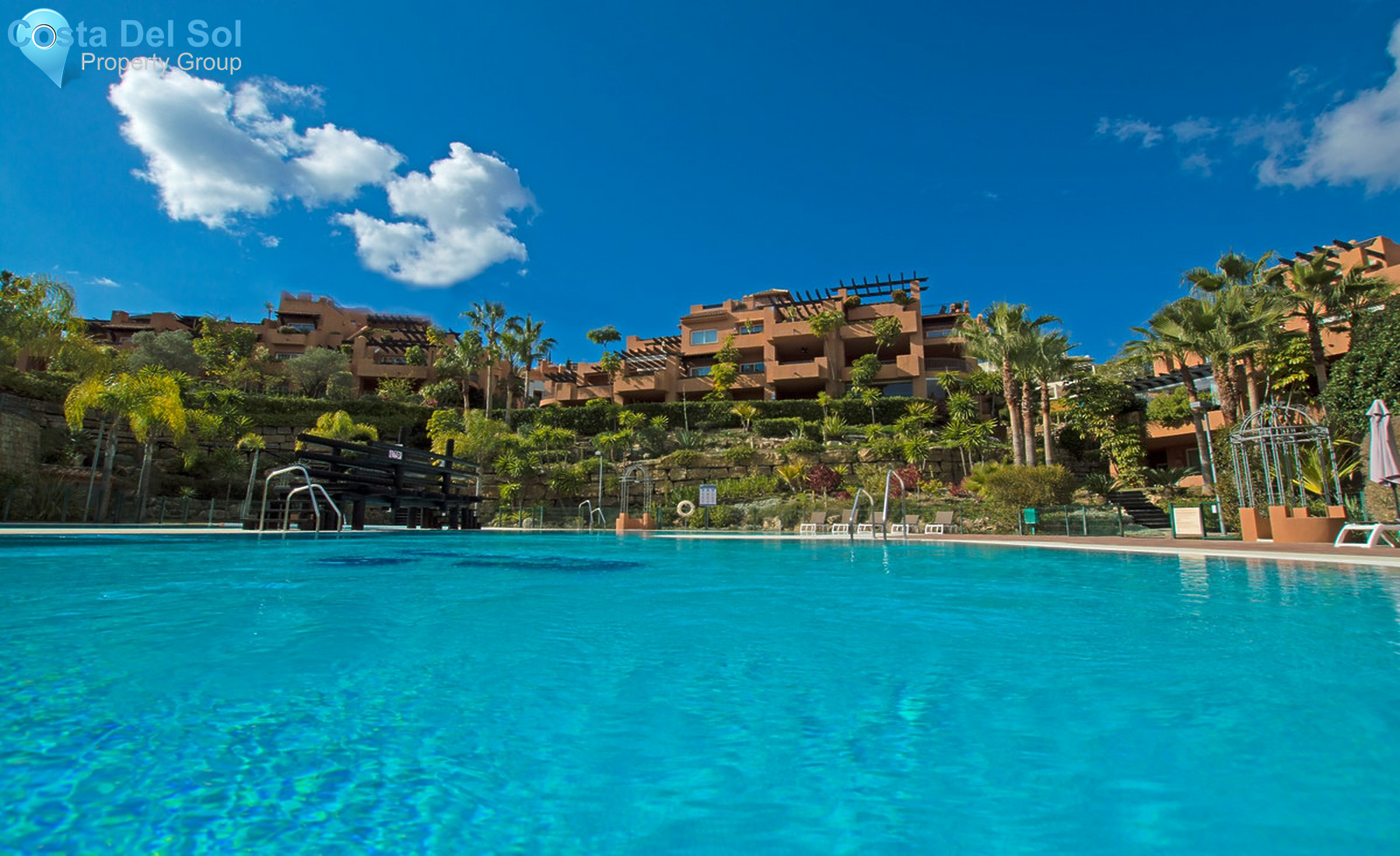 Middle Floor Apartment in Nueva Andalucía-1334089